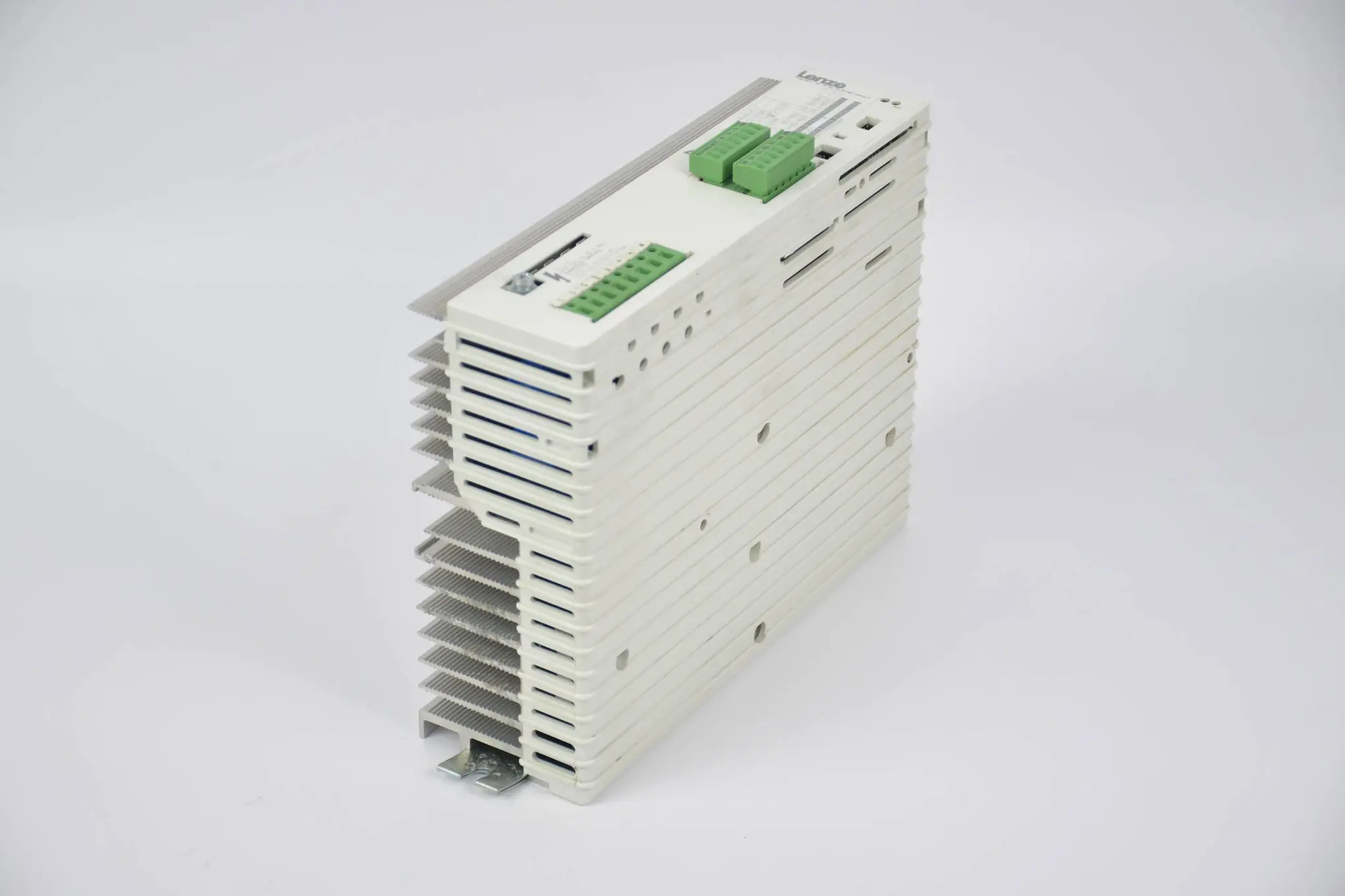 Produktfoto 1 von Lenze Frequenzumrichter 333.8214_E ( 00375582 )