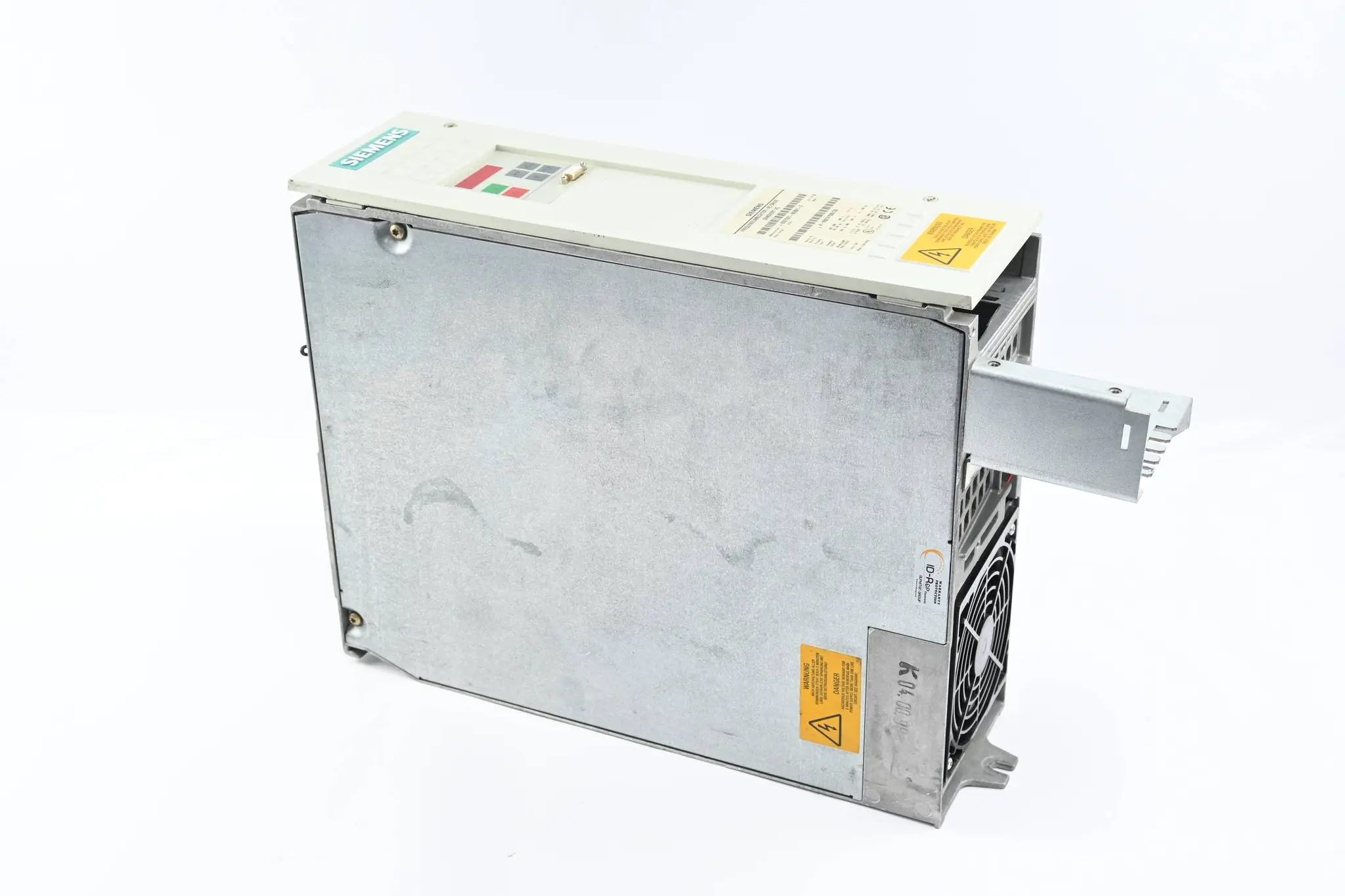 Produktfoto 1 von Siemens Simovert VC Frequenzumrichter 6SE7021-8EB61-Z inkl. CU2 + Z-Option Ver. A