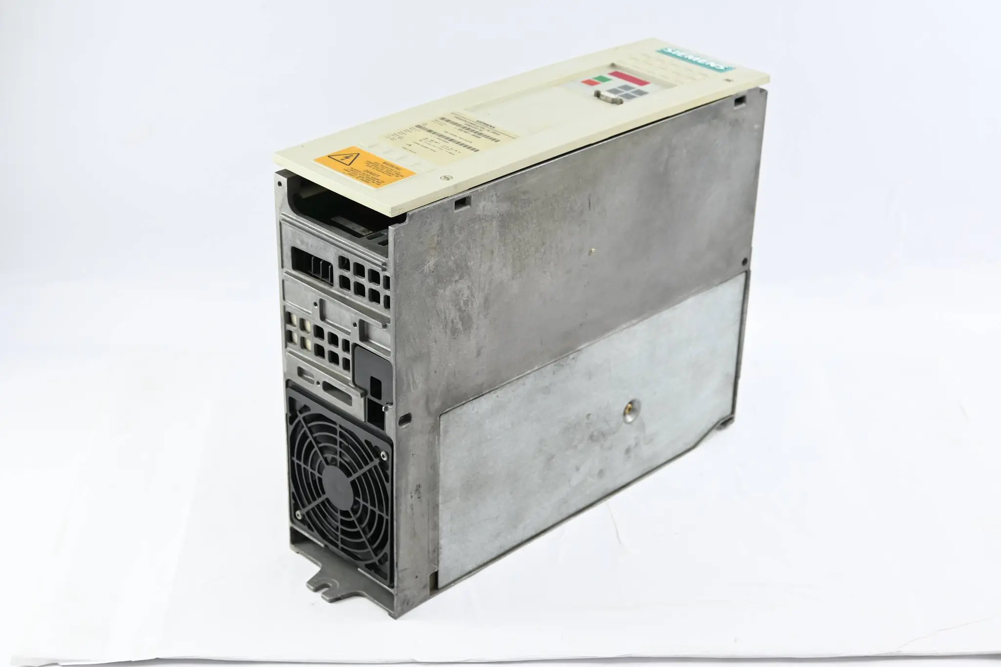 Produktfoto 1 von Siemens Simovert VC Frequenzumrichter 6SE7021-8EB20 inkl. Steuerkarte CU1 Ver. B