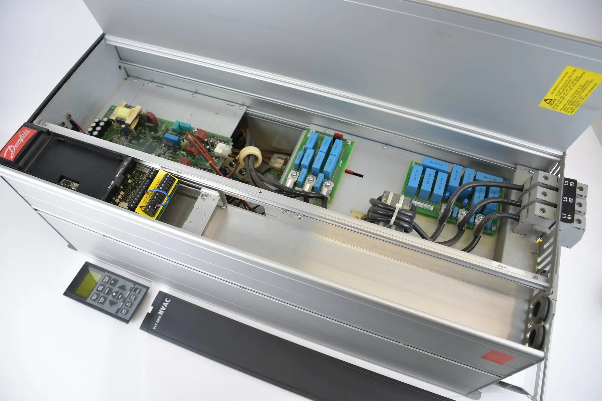Produktfoto 1 von Danfoss VLT®6000 HVAC Frequenzumrichter VLT6062HT4C20STR3DLF10A00C0 ( 178B0242 )