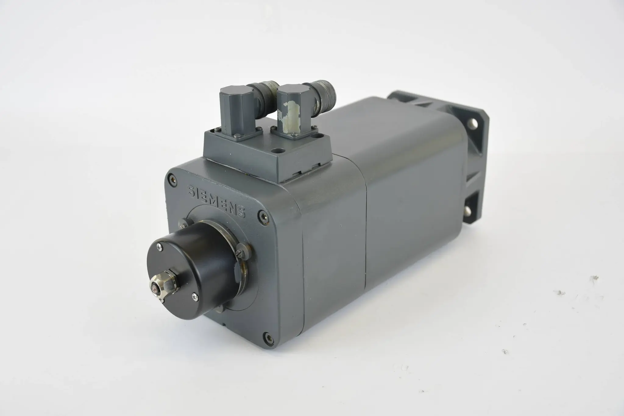 Produktfoto 1 von Siemens AC-Motor ZK 600V 1FT5062-0AG71-1-Z ( 1FT5 062-0AG71-1 ) inkl. Drehgeber