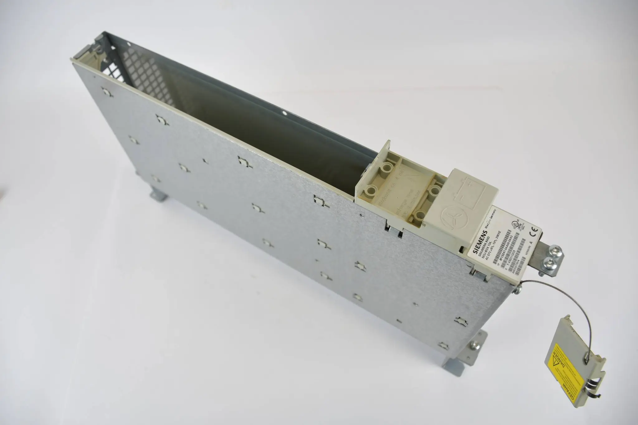 Produktfoto 1 von Siemens sinumerik 840D/DE NCU 6FC5247-0AA00-0AA3 ( 6FC5 247-0AA00-0AA3 ) Ver A