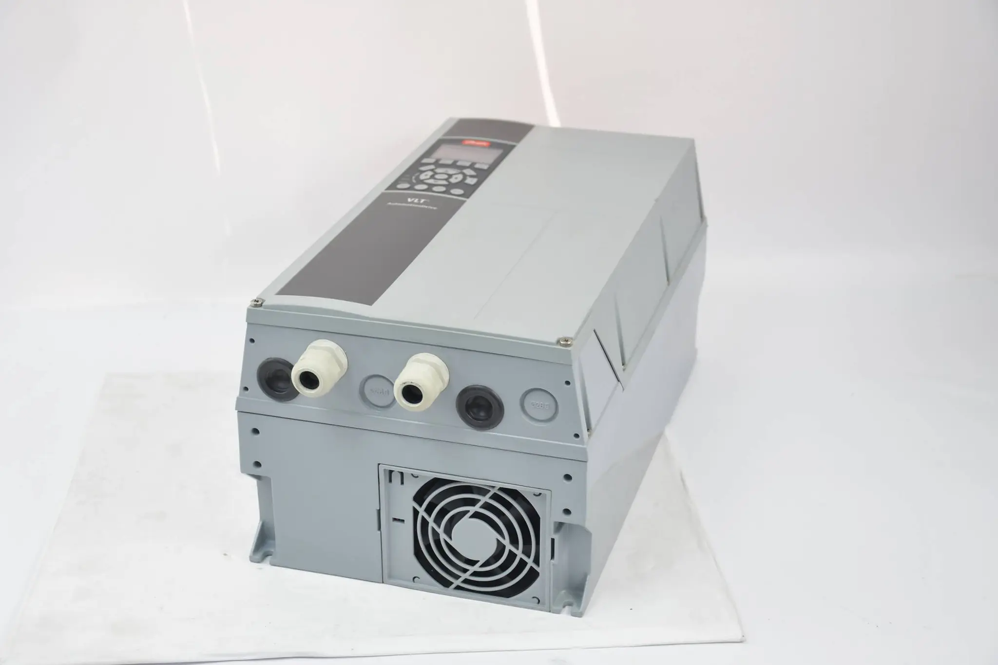 Produktfoto 1 von Danfoss Frequenzumrichter FC-302PK75T5E66H1XGCXXXSXXXXAXBXCXXXXD0 ( 131B8043 )