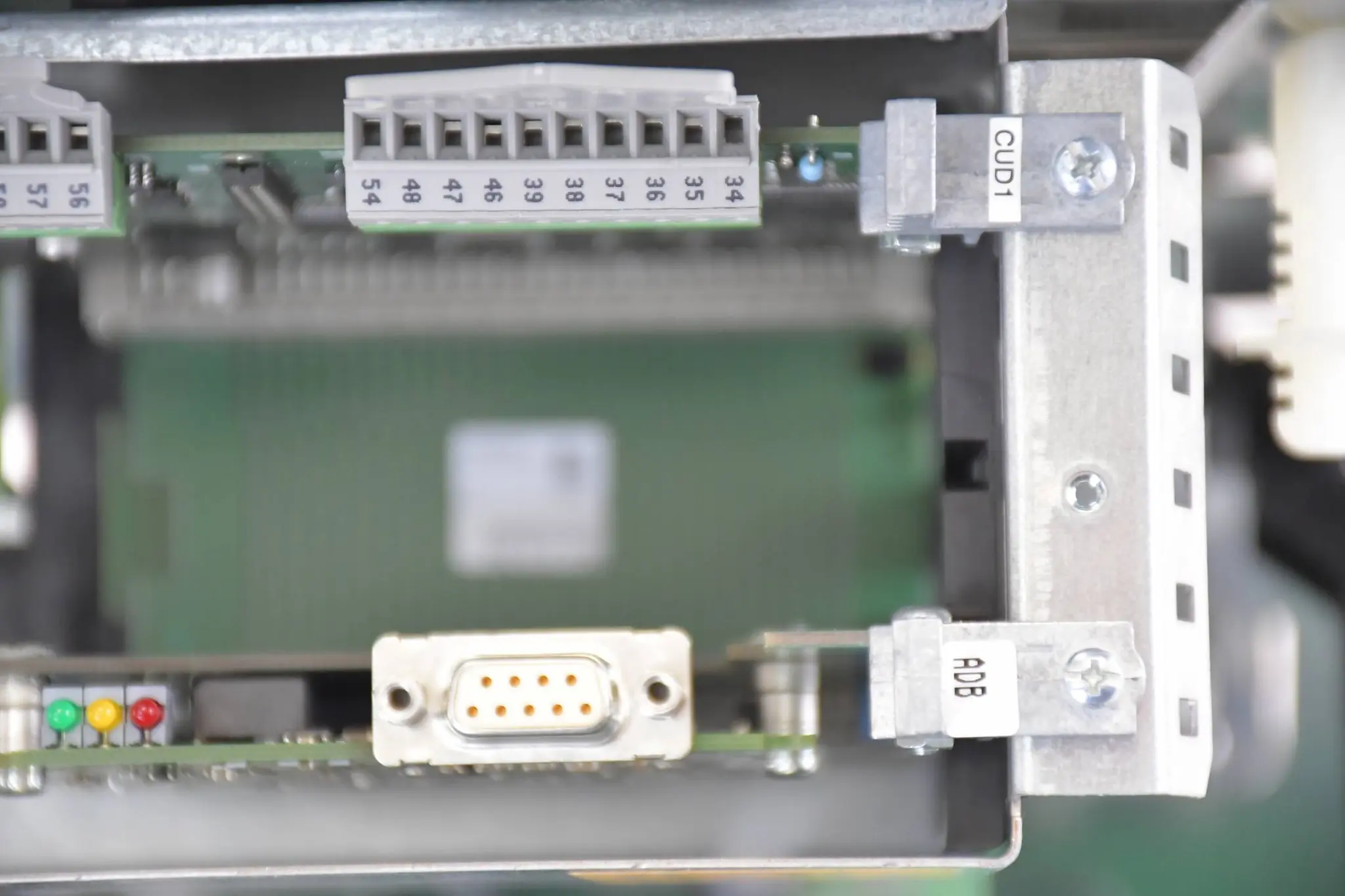 Produktfoto 1 von Siemens simoreg DC Master 6RA7018-6DV62-0-Z ( 6RA7 018-6DV62-0 ) inkl. Z-Option