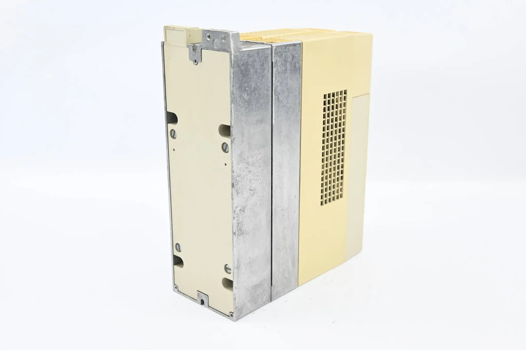 Produktfoto 1 von KEB Combivert Frequenzumrichter 09.F4.S3D-1220/1.2 ( E167544 ) + Bedienfeld