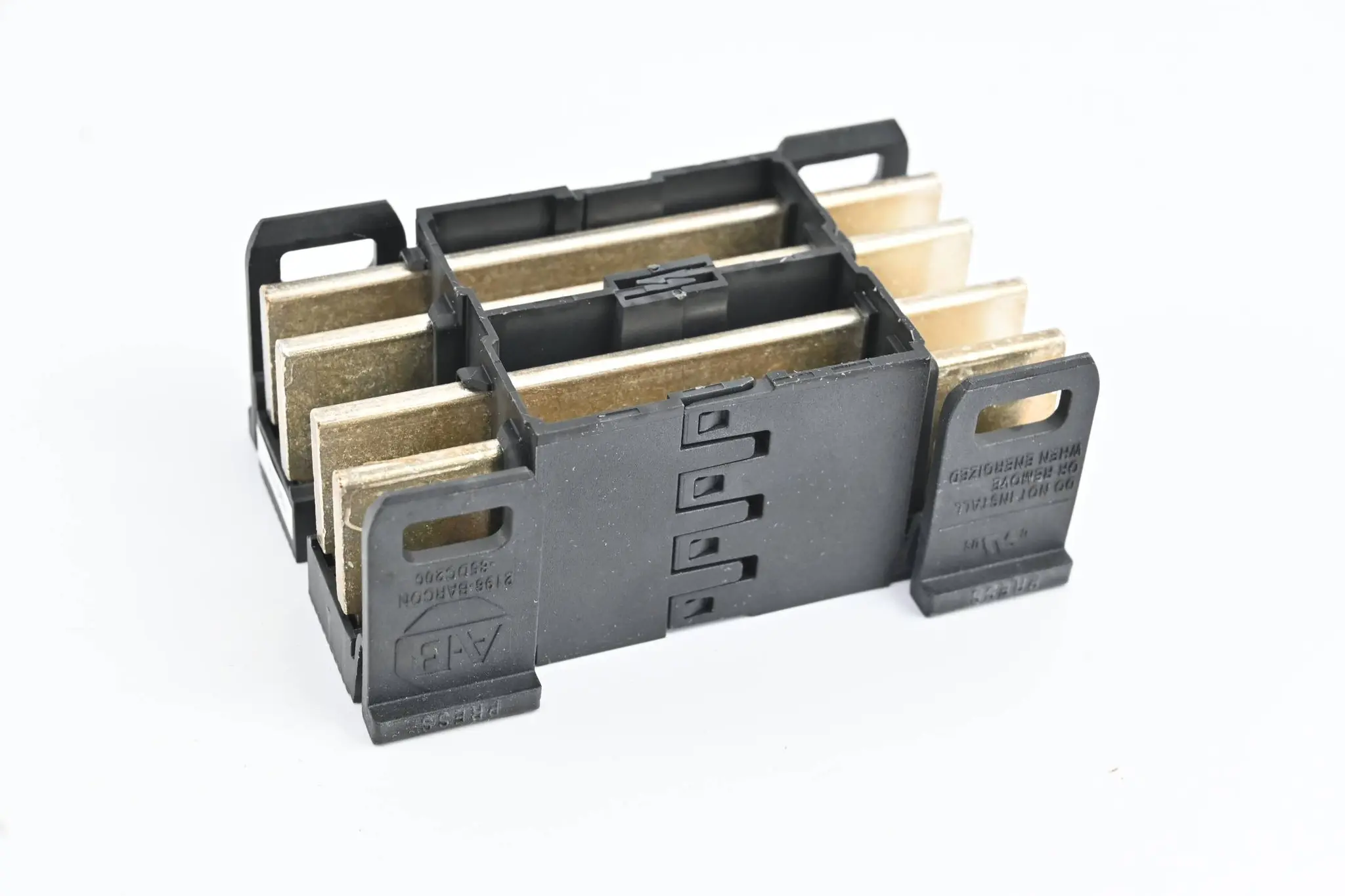 Produktfoto 1 von Allen Bradley Kinetix 5700 DC Bus Link Kit 85mm ( 2198-BARCON-85DC200 )