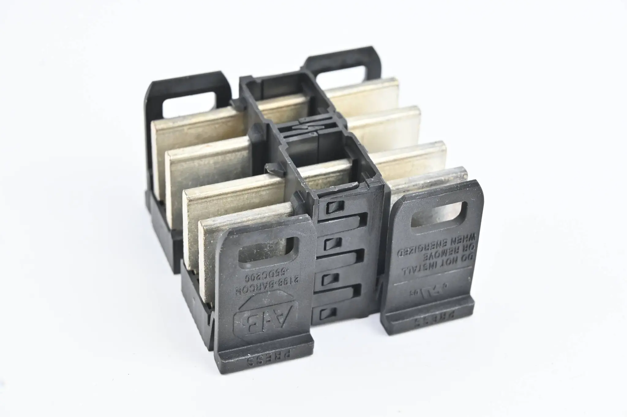 Produktfoto 1 von Allen Bradley Kinetix 5700 DC Bus Link Kit 55mm ( 2198-BARCON-55DC200 )