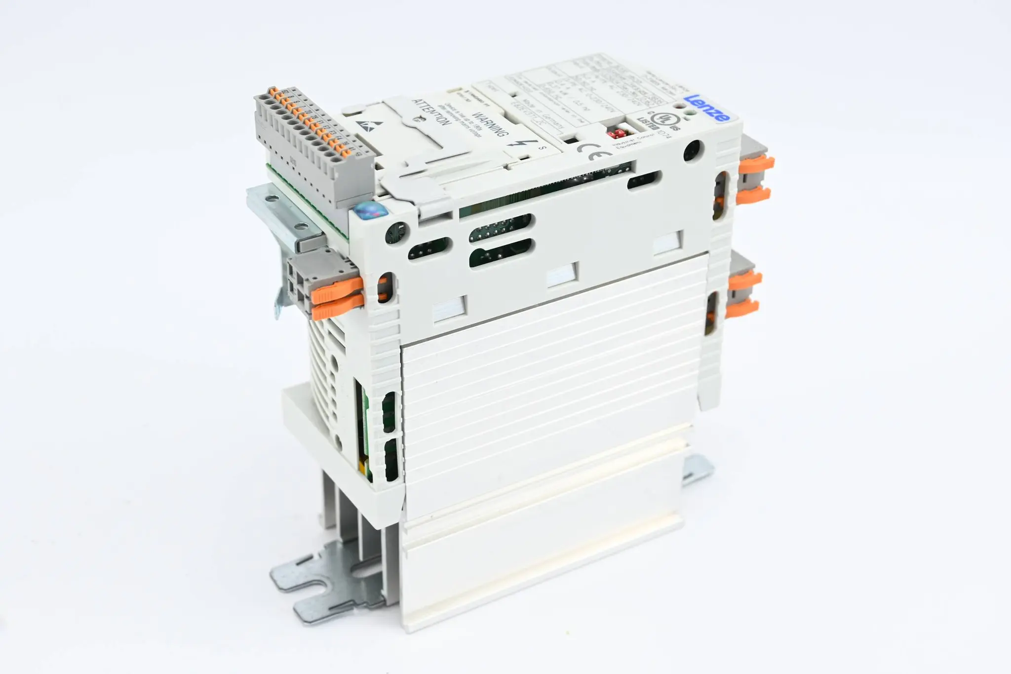 Produktfoto 1 von Lenze 8200 vector Frequenzumrichter E82EV371S2C ( 00490461 ) Ver. 3B35