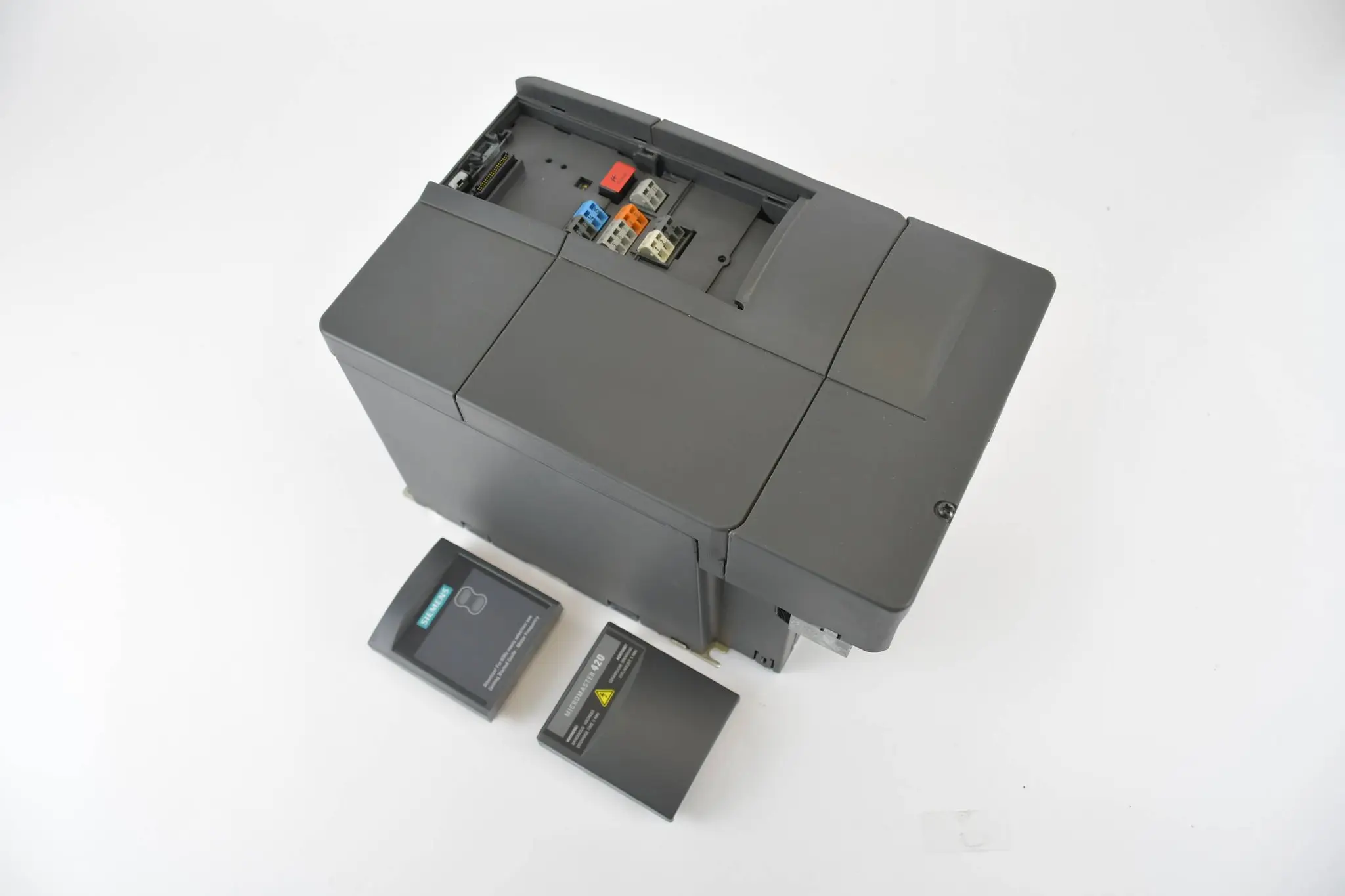 Produktfoto 1 von Siemens micromaster 420 6SE6420-2AB23-0CA0 ( 6SE6 420-2AB23-0CA0 ) B02/1.05