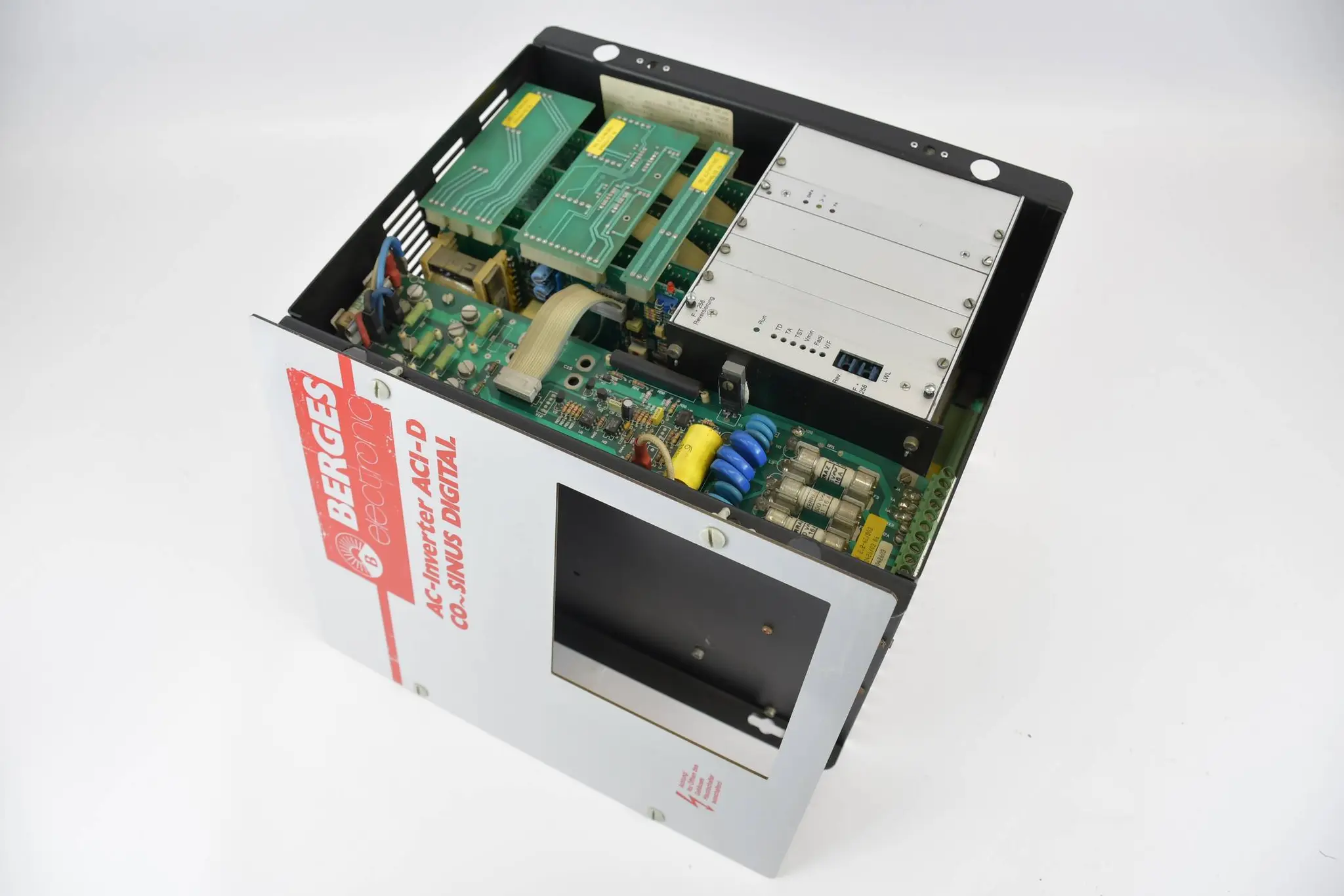 Produktfoto 1 von Berges CO-Sinus ACI-D AC Frequenzumrichter ACI/3.0 / 200 / 1,55 inkl. Option