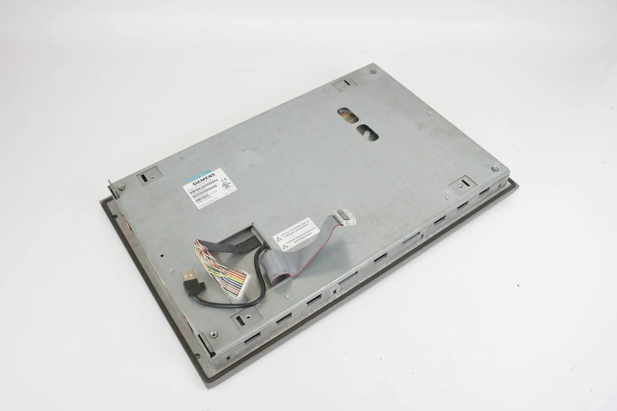 Produktfoto 1 von Siemens Simatic Panel Series P6 15T 677-877 ROHS A5E00747046 E A04