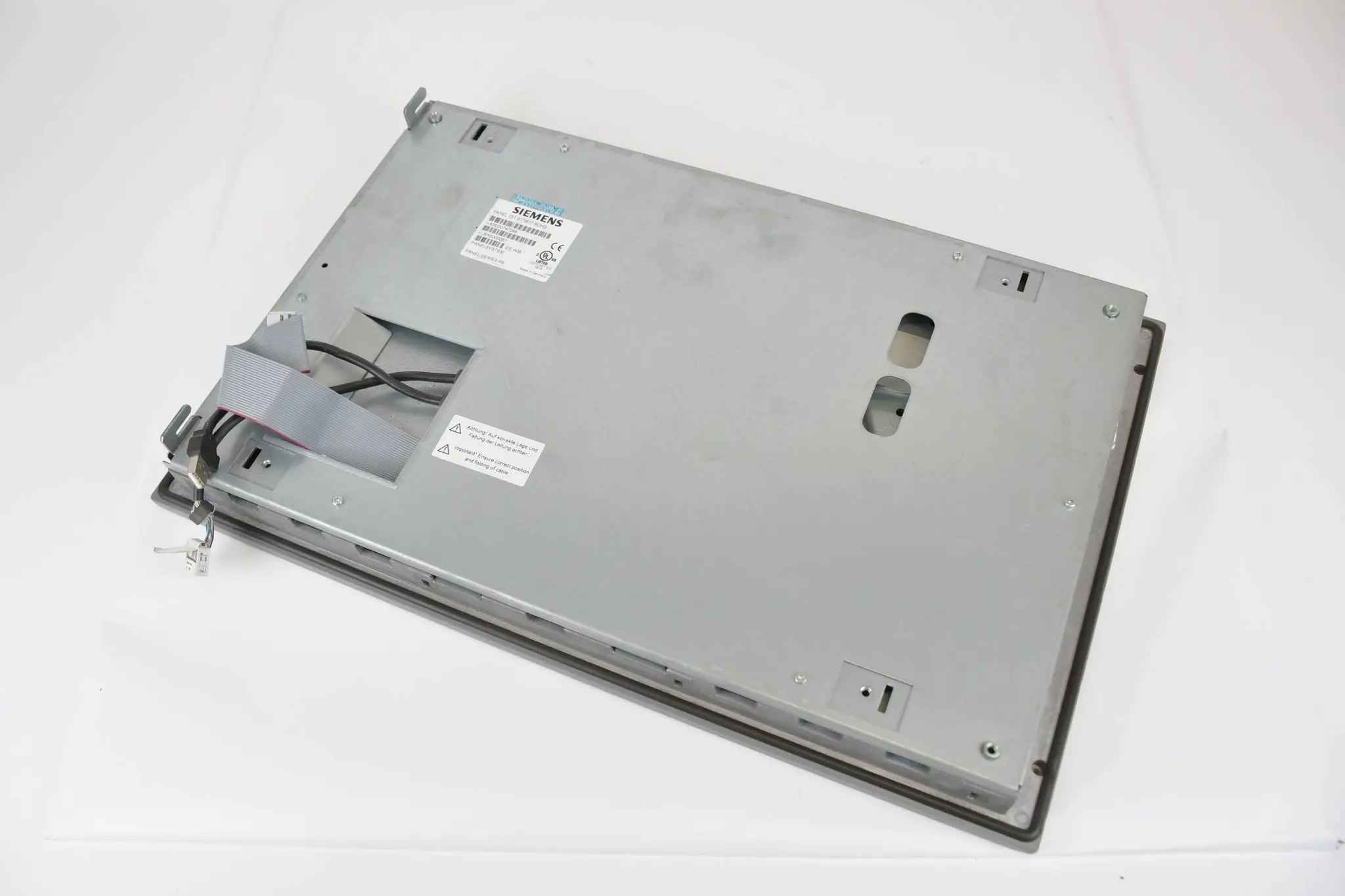 Produktfoto 1 von Siemens Simatic Panel Series 6 15T 677-877 ROHS A5E00747046 E A06