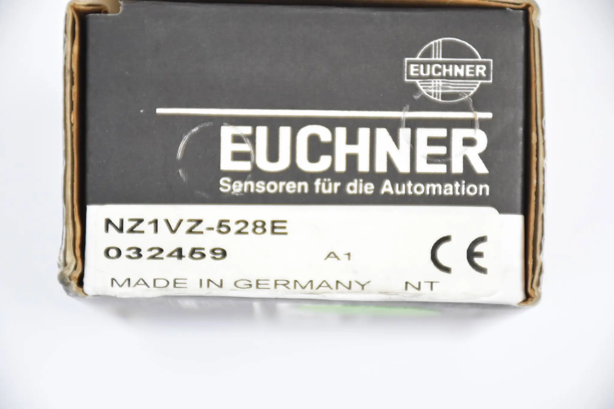 Produktfoto 1 von Euchner robuster Sicherheitsschalter NZ1VZ-528E ( 032459 )