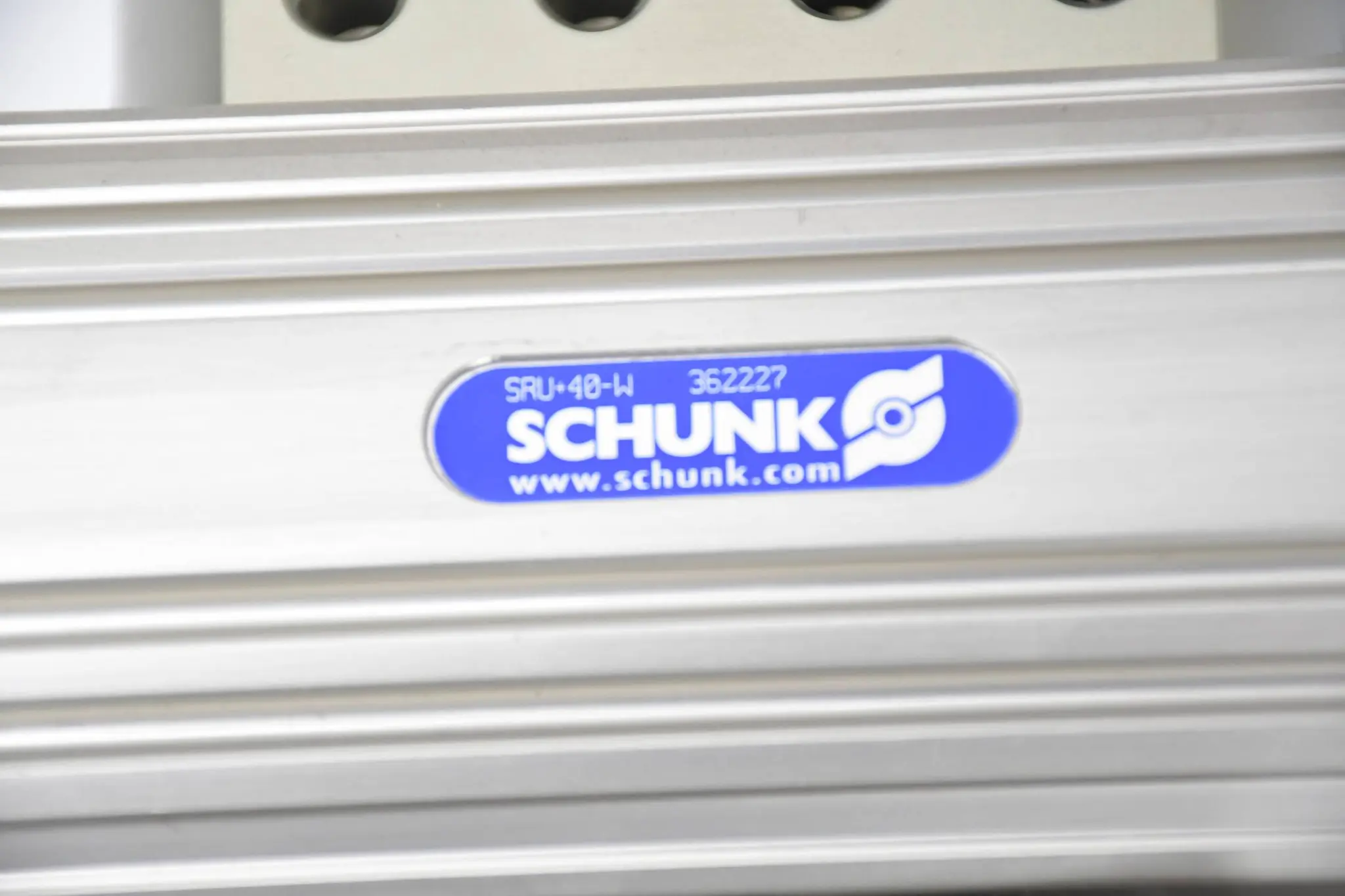 Produktfoto 1 von Schunk Universalschwenkeinheit SRU-plus 40-W-180-3-8-M8-AS ( 362227 )