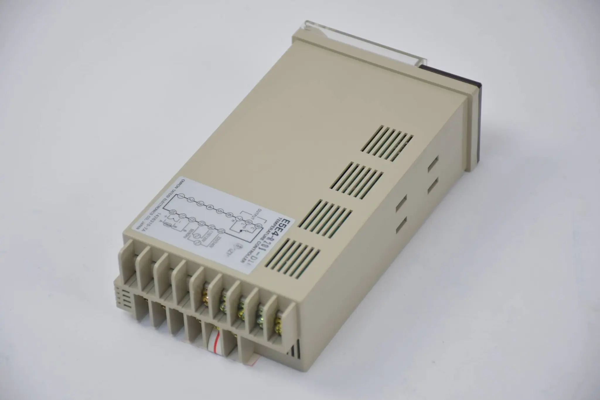 Produktfoto 1 von Omron Temperatur Controller 0~399°C / AC110/120 / 220/240V ( E5E4-R20J-DIN )
