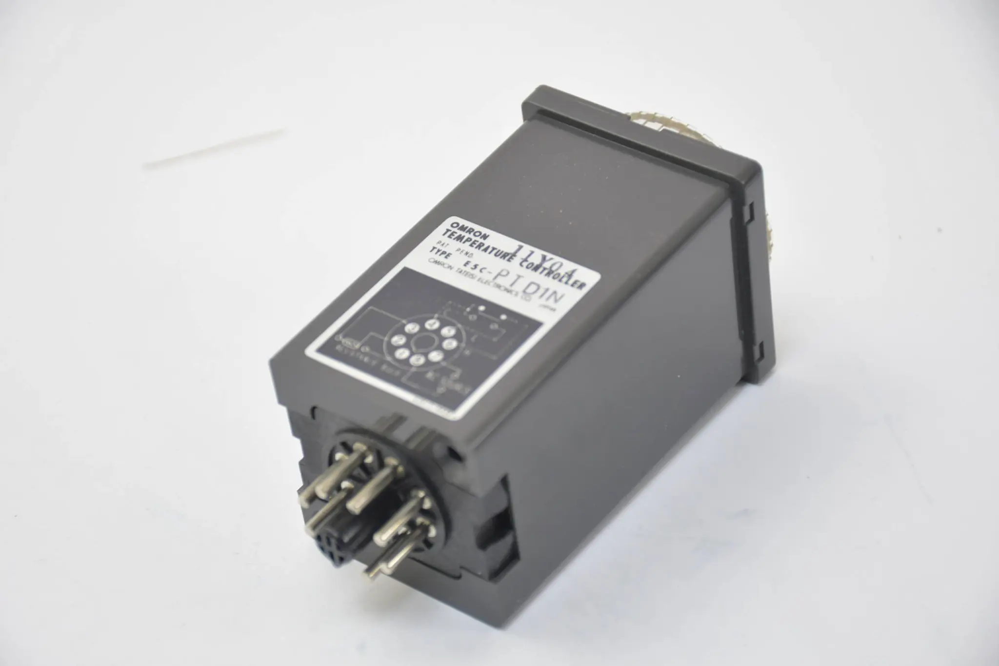 Produktfoto 1 von Omron Temperatur Controller 50~50 °C / AC 220V ( E5C-PTDIN ) ( E5C-PT DIN )