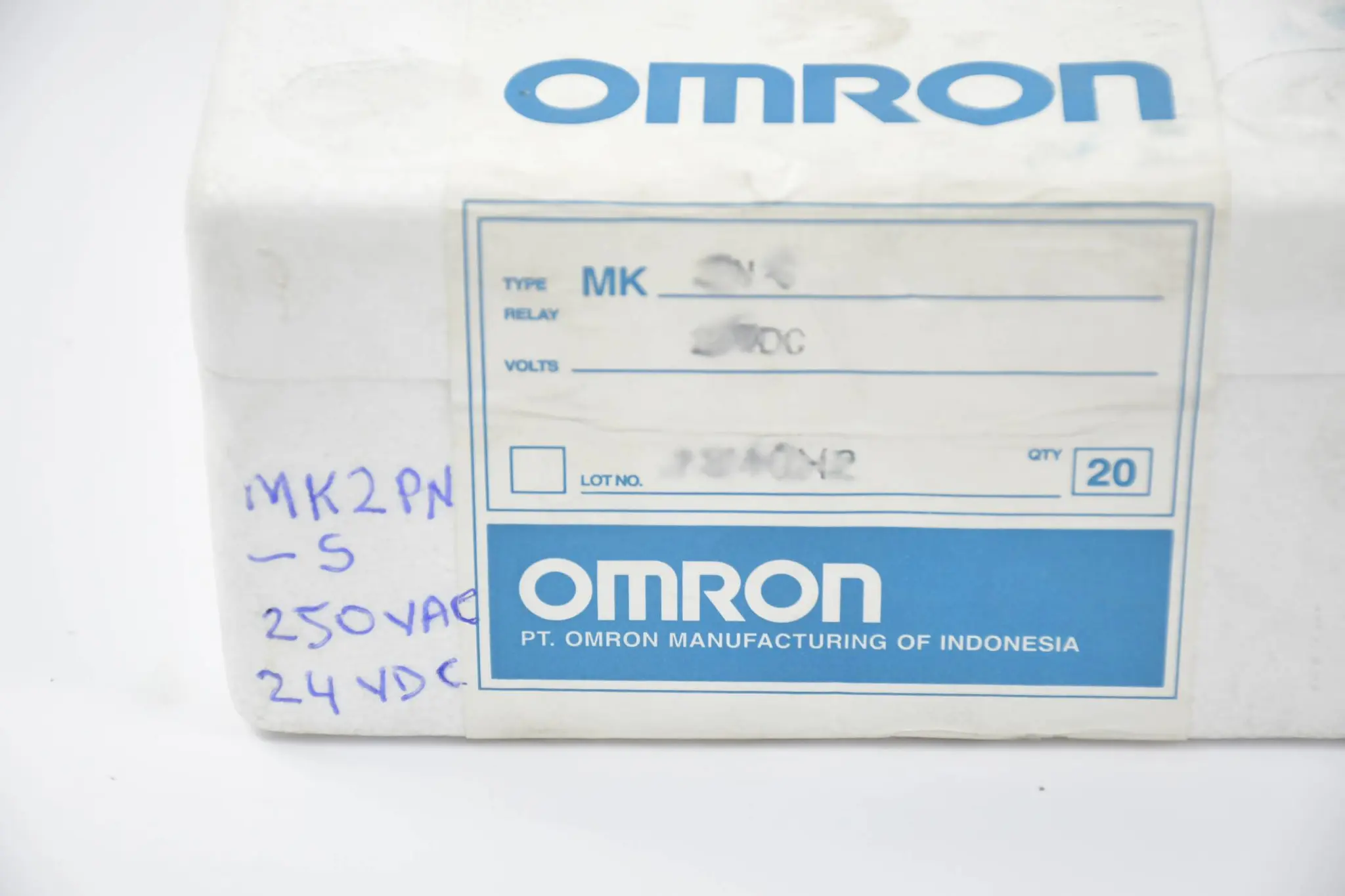 Produktfoto 1 von Omron Universalrelais 24 VDC ( MK2PN-S ) 20 Stück