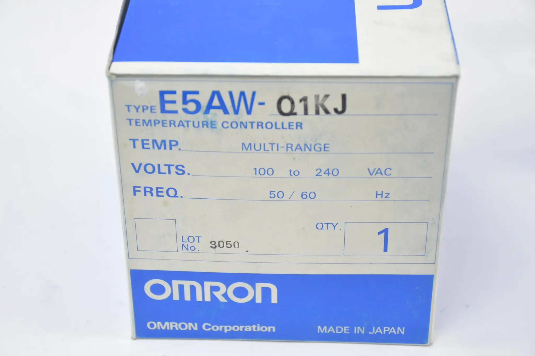 Produktfoto 1 von Omron Temperatur Controller Multi-Range 100 to 240 VAC ( E5AW-Q1KJ )