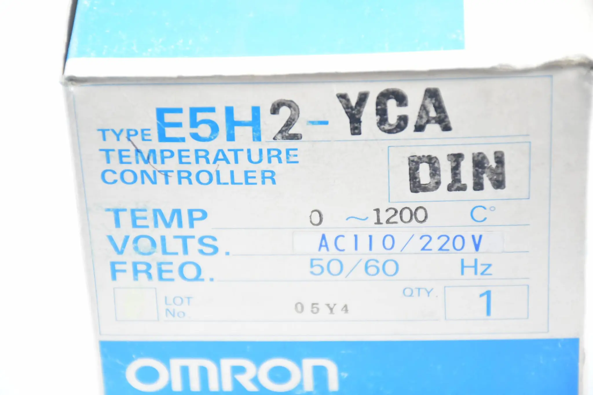 Produktfoto 1 von Omron Temperatur Controller 0~1200 C° AC110 / 220V ( E5H2-YCA-DIN )