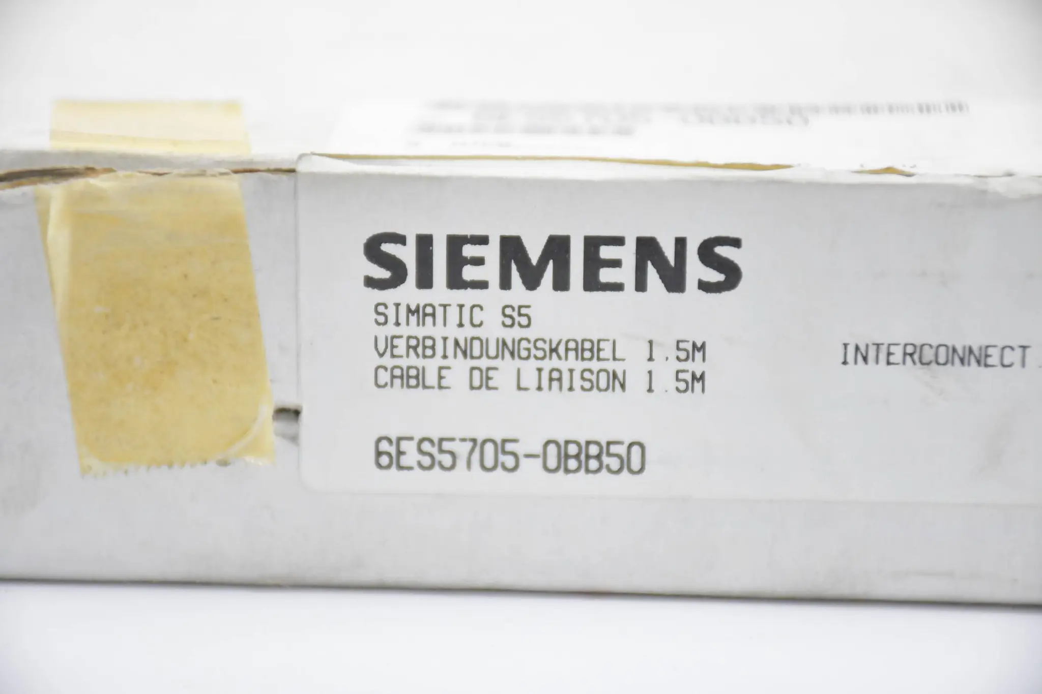 Produktfoto 1 von Siemens Simatic S5 Verbindungskabel 1.5M 6ES5705-0BB50 ( 6ES5 705-0BB50 )