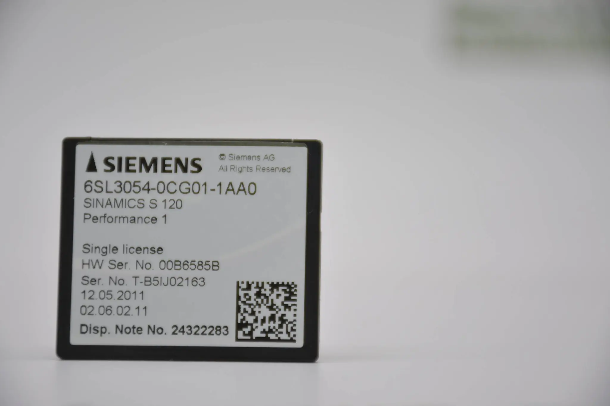 Produktfoto 1 von Siemens sinamics S120 CompactFlash 6SL3054-0CG01-1AA0 ( 6SL3 054-0CG01-1AA0 )