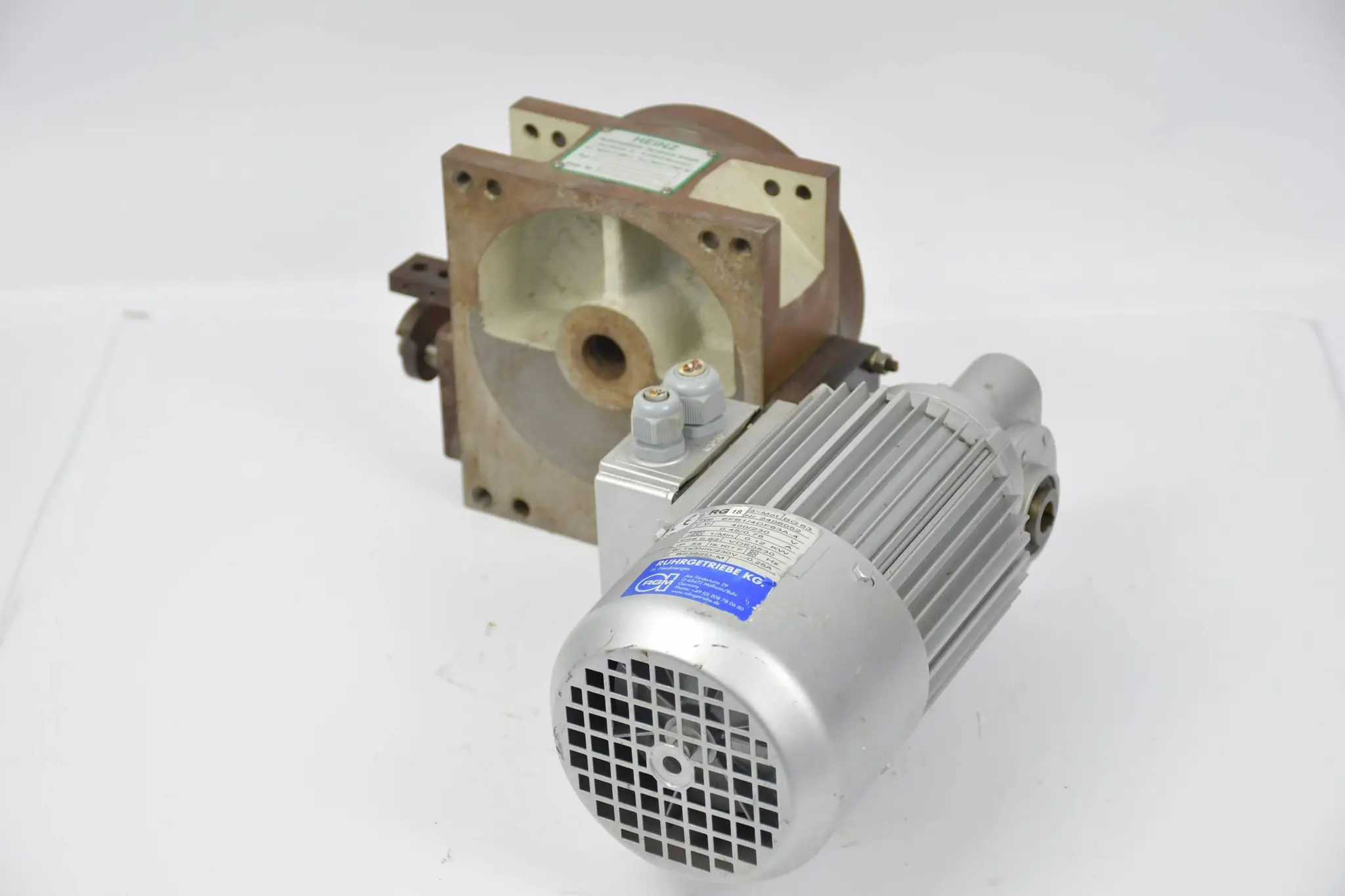 Produktfoto 1 von Ruhrgetriebe 3-Phasen Motor EFB1/4DF63A-4 Inkl Heinz Getriebe HTT45-8-240-MS-RH
