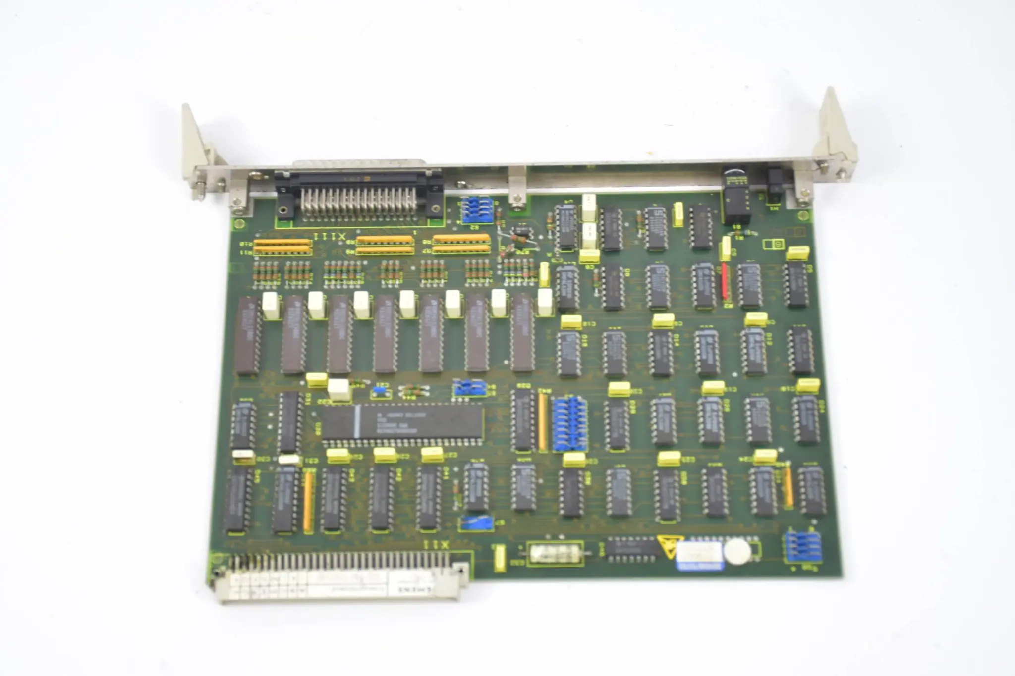 Produktfoto 1 von Siemens Sinumerik 810/820 6FX1135-6BA01 ( 6FX1 135-6BA01 )