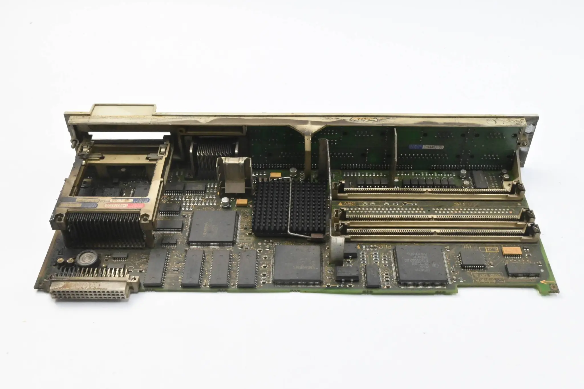 Produktfoto 1 von Siemens Sinumerik 840DE NCU571.2 6FC5357-0BB11-0AE0 ( 6FC5 357-0BB11-0AE0 ) V. A