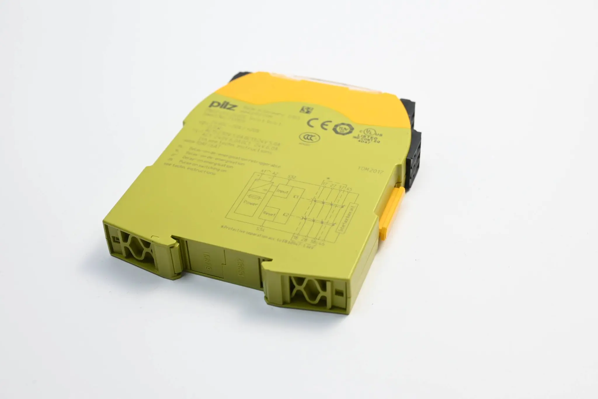 Produktfoto 1 von Pilz Sicherheitsschaltgerät PNOZ s9 C 24VDC 3 n/o t 1 n/c t ( 751109 )