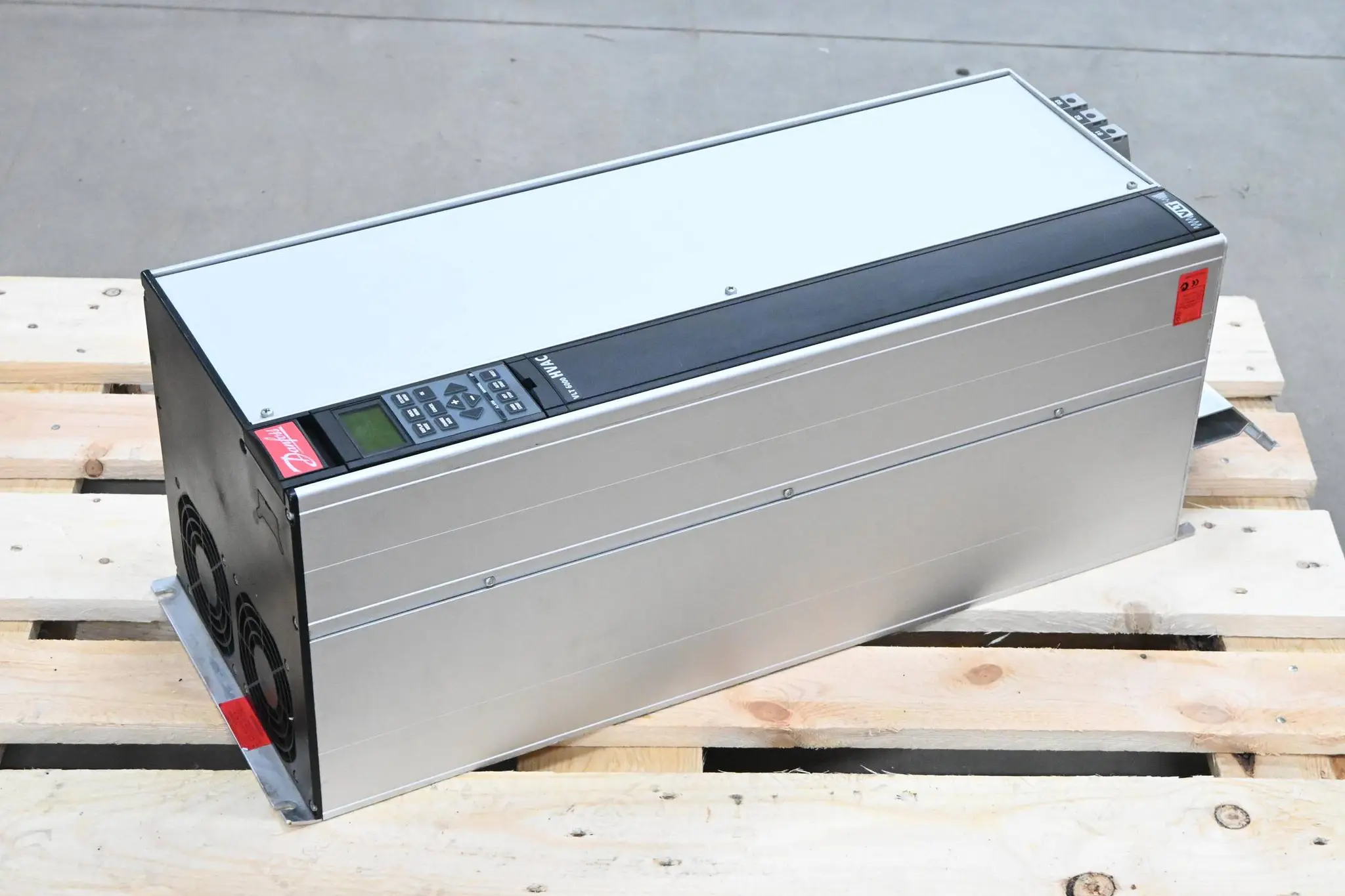 Produktfoto 1 von Danfoss Frequenzumrichter VLT6062HT4C20STR3DLF00A00C0 ( 175Z7035 )