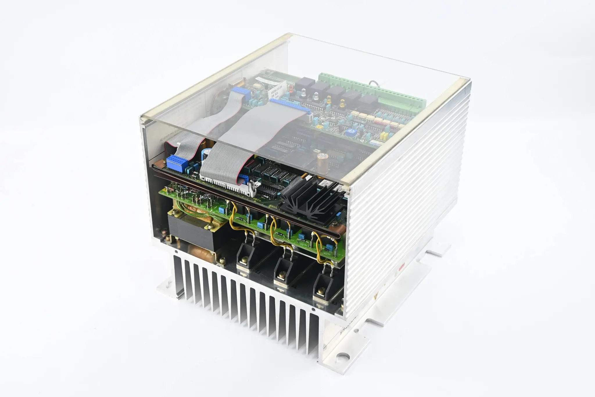 Produktfoto 1 von Siemens Simodrive Sromrichtergerät 6RA2732-6DV57-0 ( 6RA2 732-6DV57-0 )