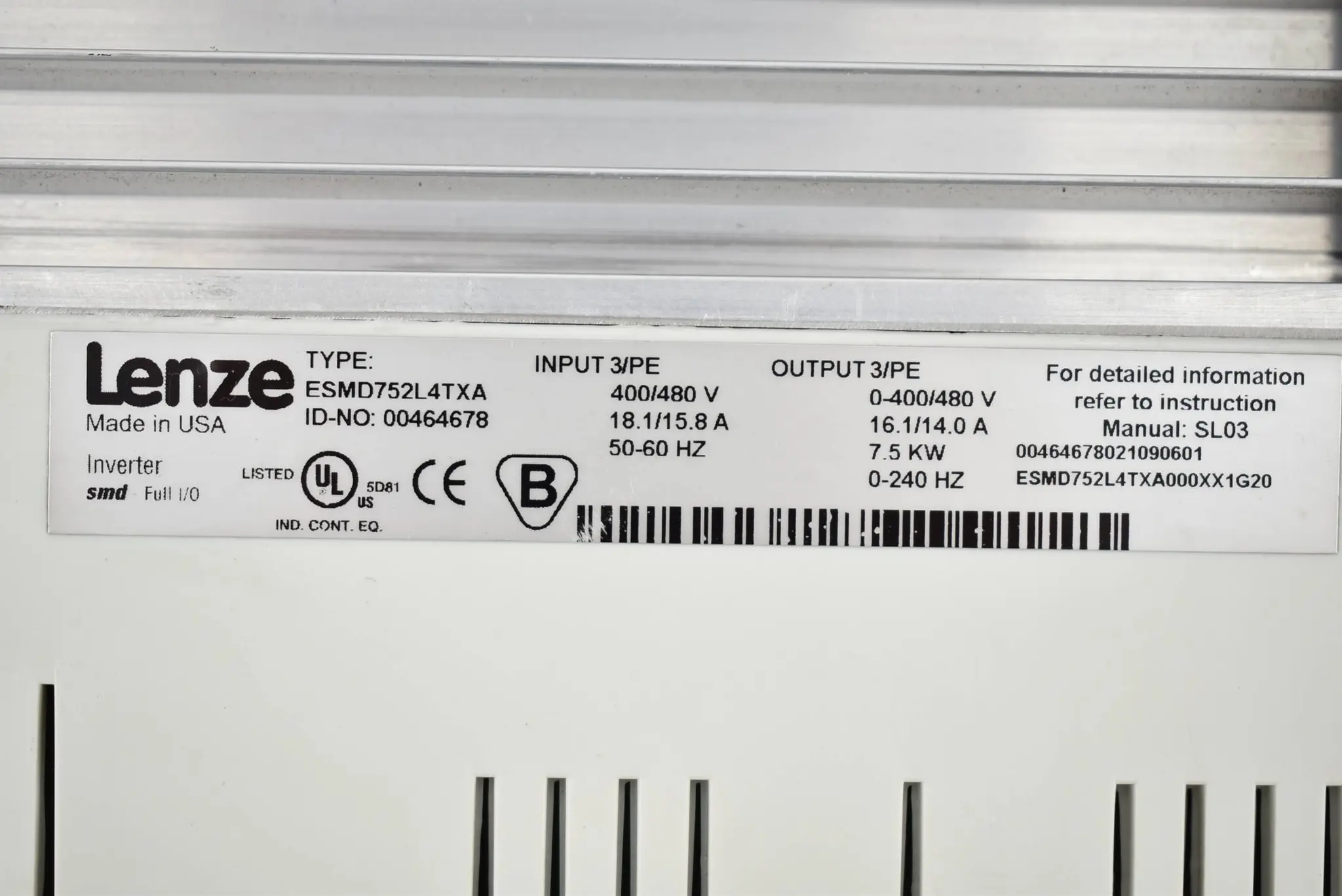 Produktfoto 1 von Lenze 3~ Wechselrichter ESMD752L.4TXA ( 00464678 ) 7,5kW