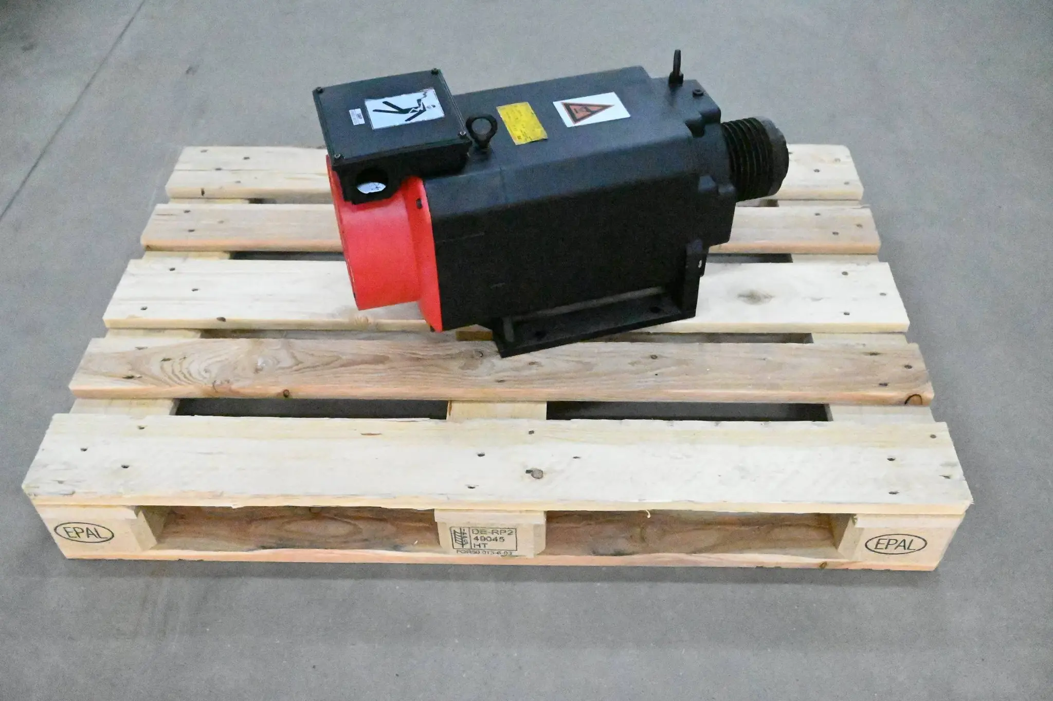 Produktfoto 1 von Fanuc Spindelmotor ap18 ( A06B-0828-B200 )