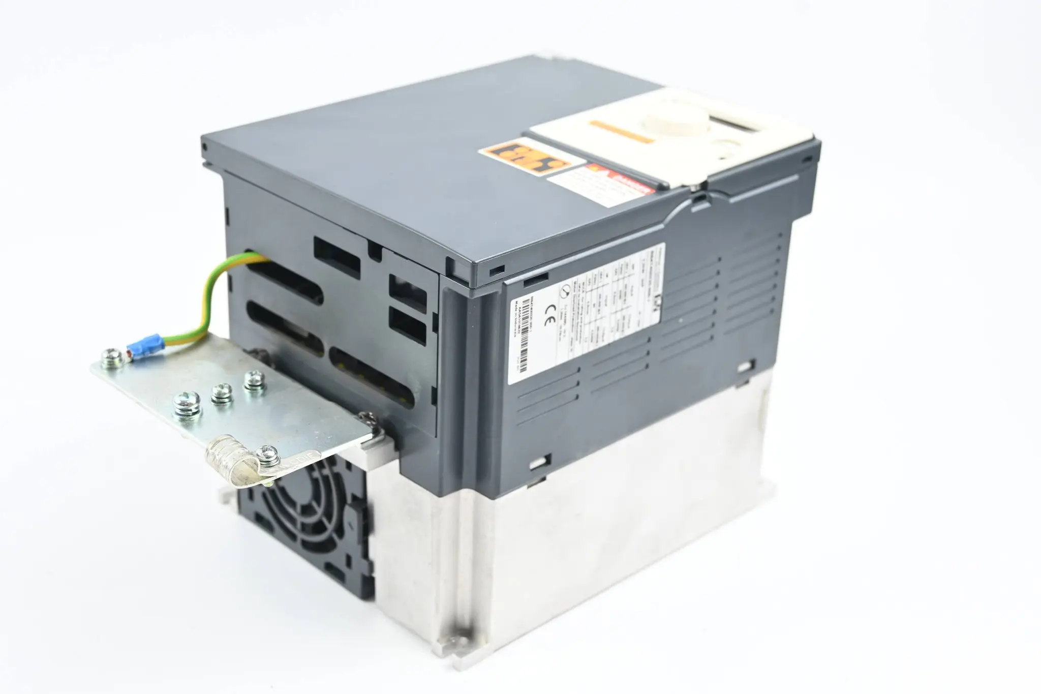 Produktfoto 1 von B&R ACOPOS Inverter 8I64T400220.000-1 ( 2,2kW - 3HP 380-500V ) V5.1