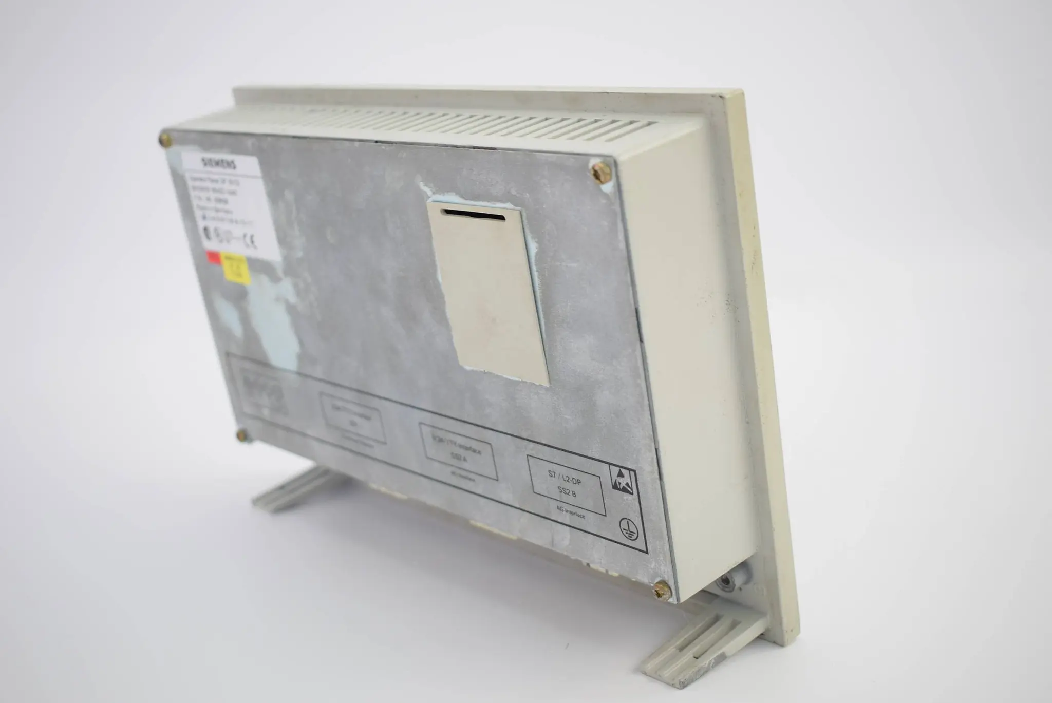 Produktfoto 1 von Siemens Operator Panel OP 15-C2 6AV3515-1MA22-1AA0 ( 6AV 3515-1MA22-1AA0 )