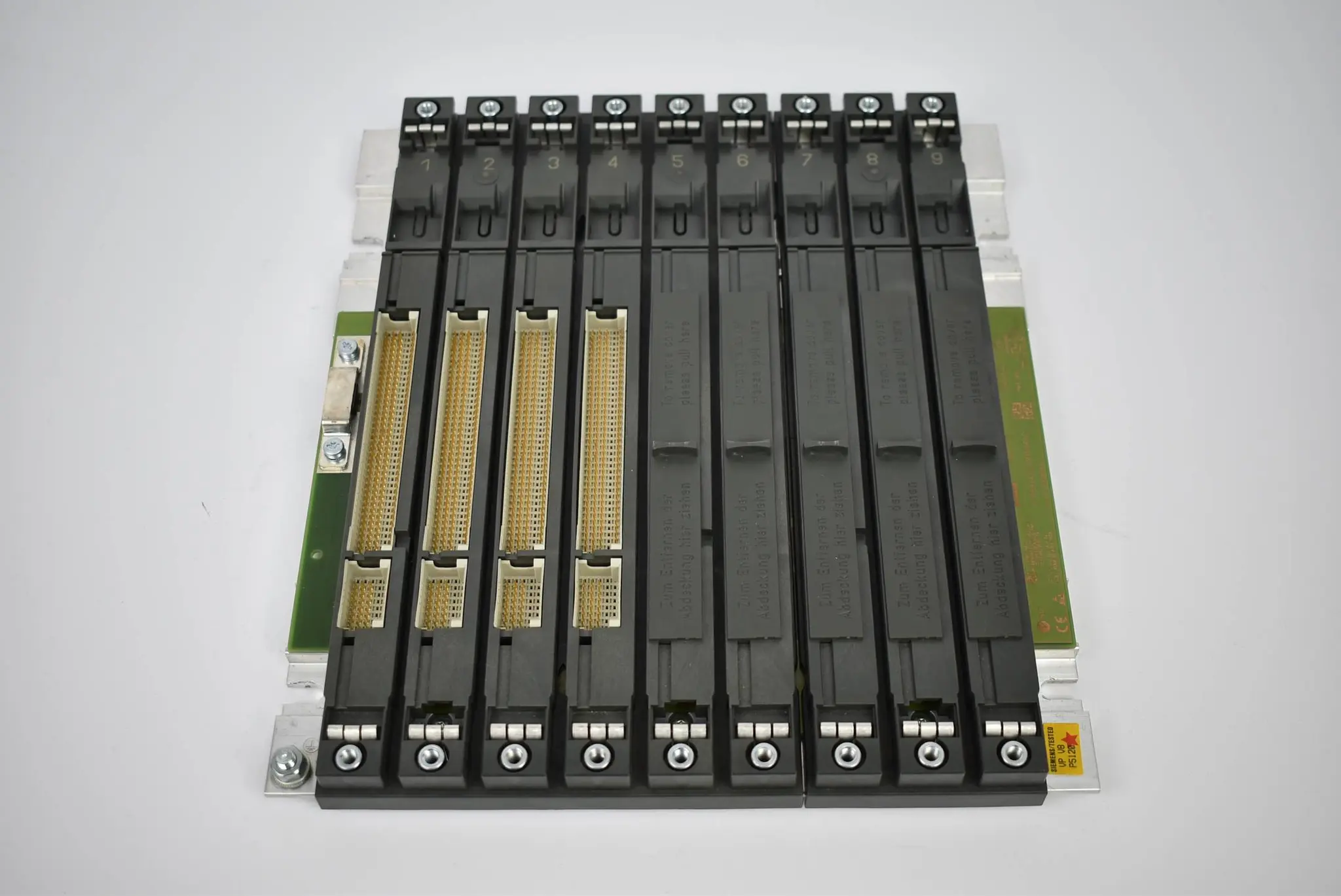 Produktfoto 1 von Siemens Simatic S7-400 BGR. Träger  6ES7400-1JA11-0AA0 ( 6ES7 400-1JA11-0AA0 )