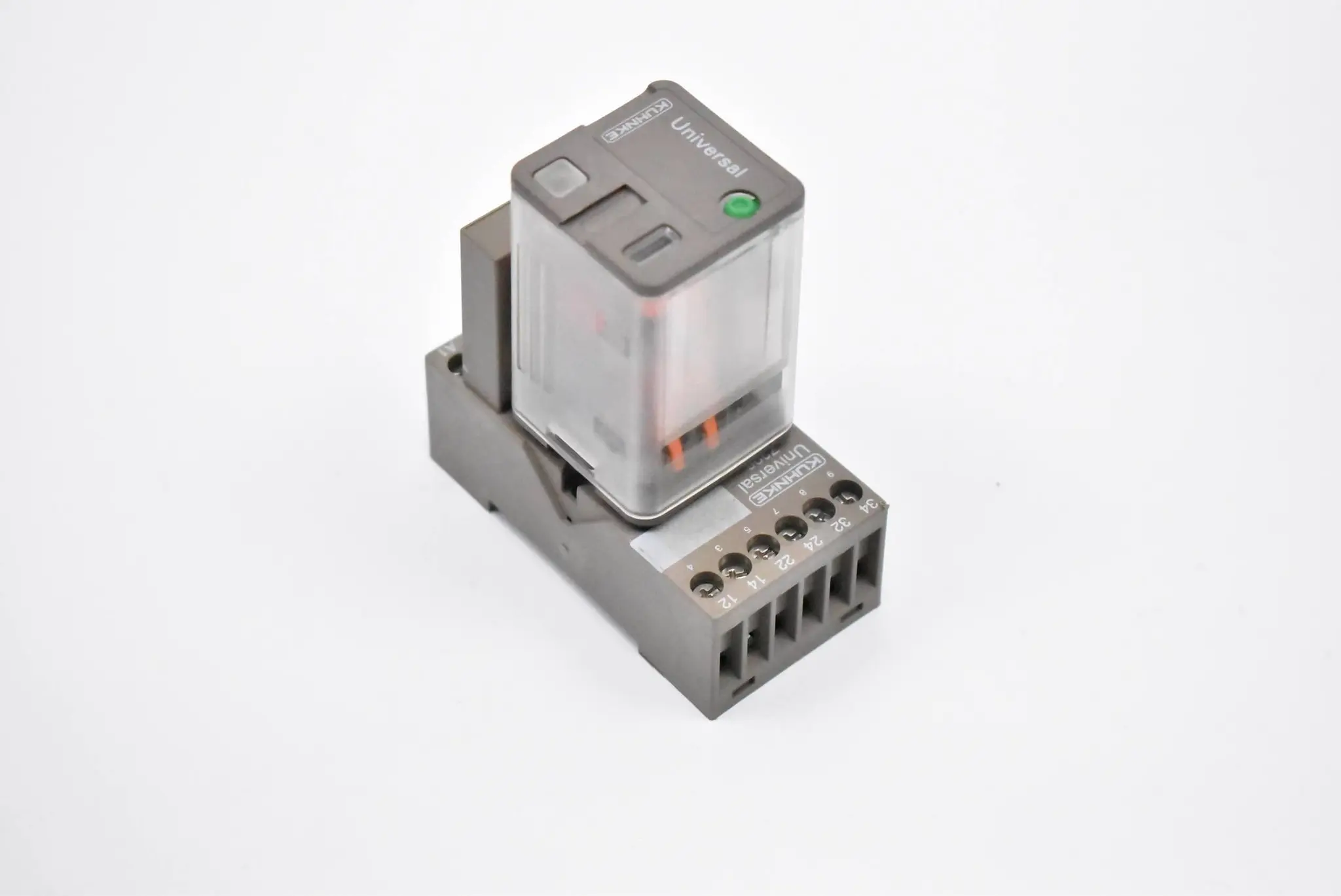 Produktfoto 1 von Kuhnke Relais UF3F-24VDCN inkl. Universal Sockel Z396 + Z396.50