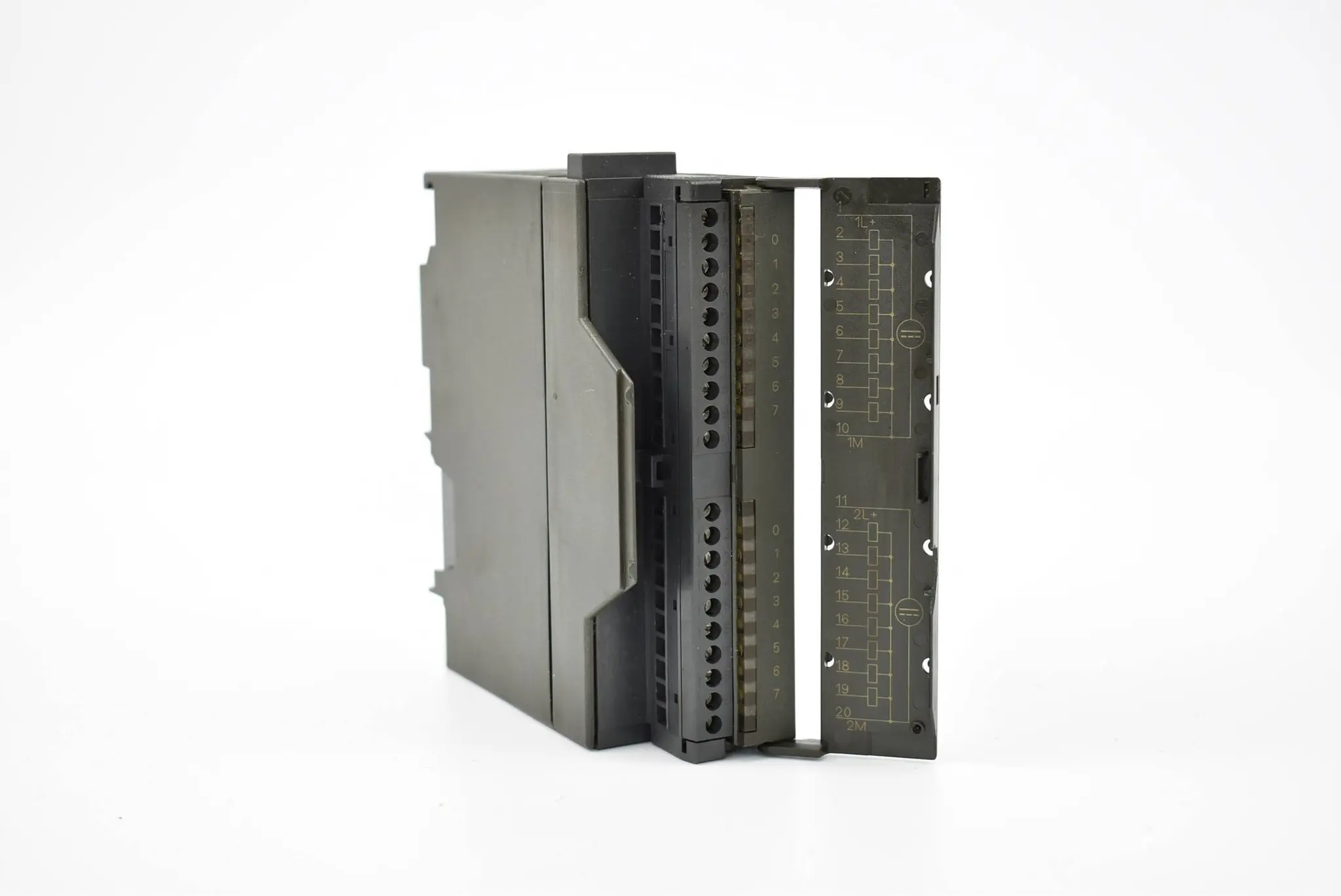 Produktfoto 1 von Siemens simatic S7-300 digital 6ES7322-1BH01-0AA0 ( 6ES7322-1BH01-0AA0 )