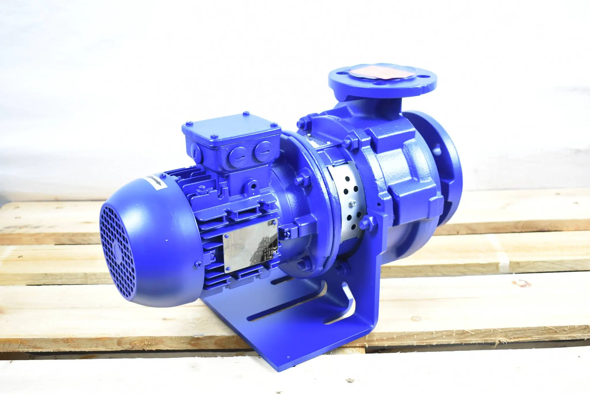 Produktfoto 1 von KSB ETABLOC Kreiselpumpe ETB 065-040-160 GG AV10D200074