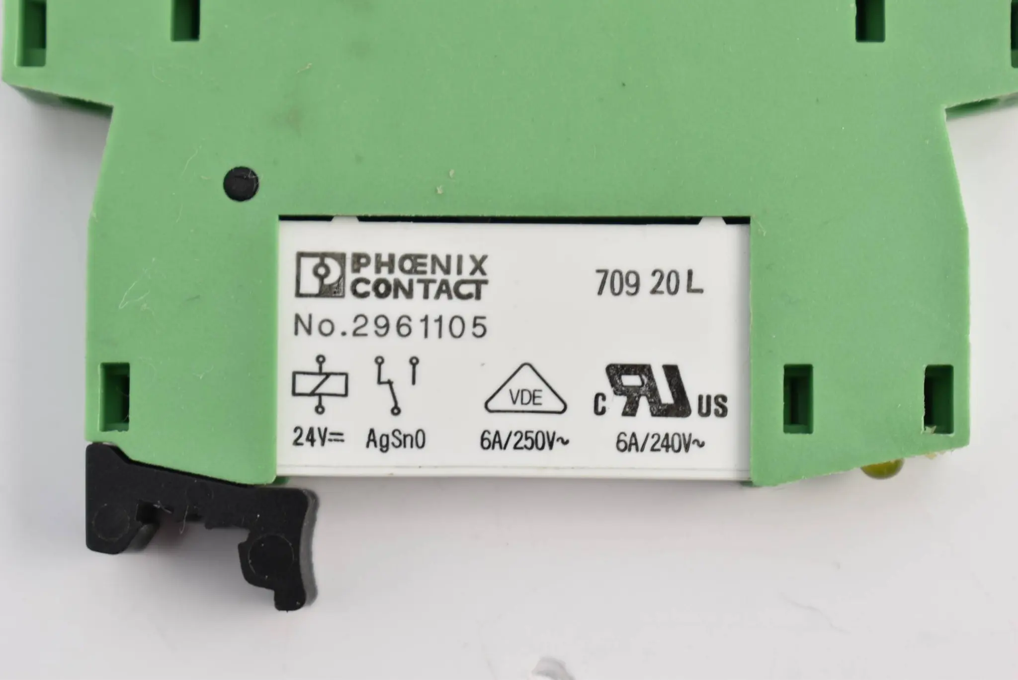 Produktfoto 1 von Phoenix Contact Relaissockel 24VDC PLC-BSC- 24DC/21 ( 2966016 ) inkl. 2961105