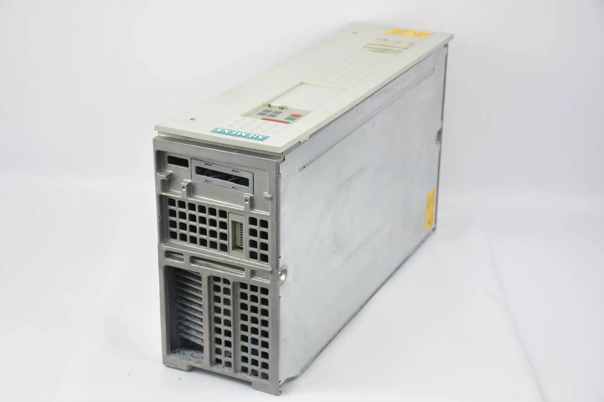 Produktfoto 1 von Siemens Simovert Frequenzumrichter 6SE7022-2FC61-Z ( 6SE7 022-2FC61-Z ) Ver. A