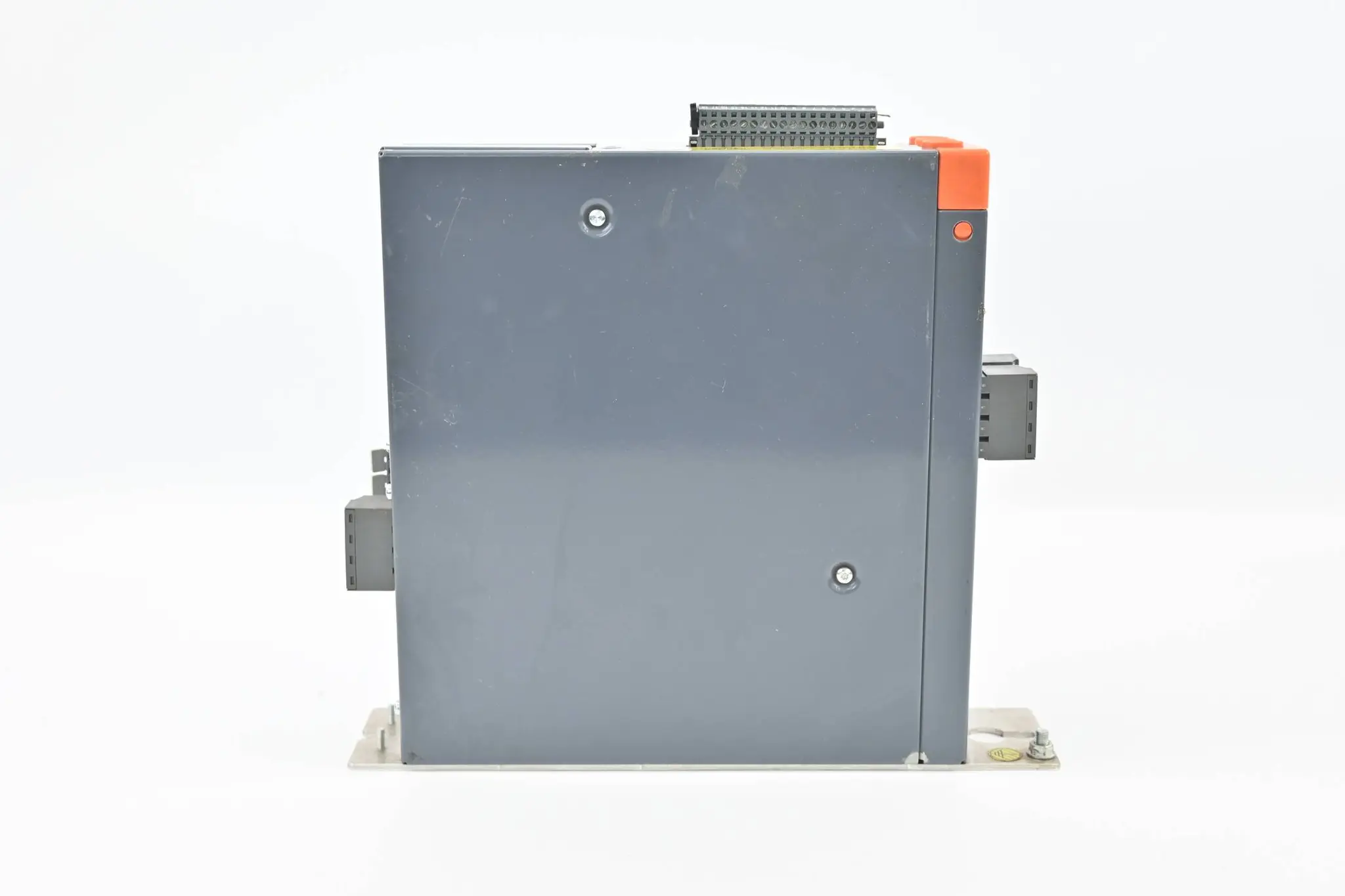 Produktfoto 1 von B&R Automation ACOPOS 1016 0,7kW 400-480V Servoverstärker 8V1016.00-2 Rev. I5