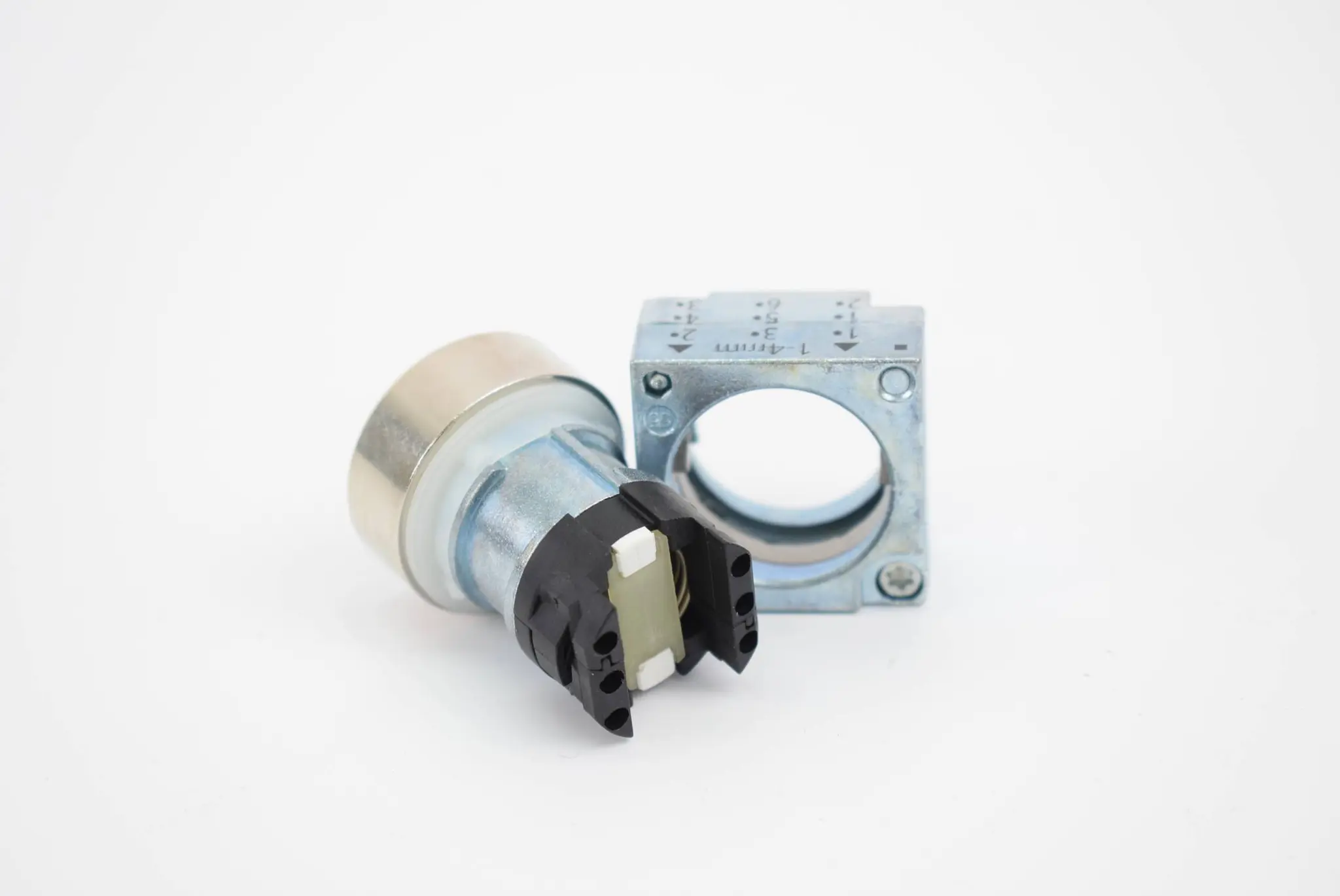 Produktfoto 1 von Siemens Drucktaster / pushbutton 3SB3 500-0AA11 ( 3SB3500-0AA11 ) 5St. / 5 pc.