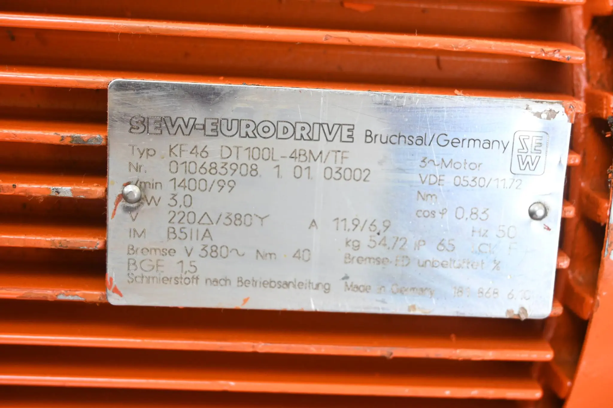 Produktfoto 1 von SEW Eurodrive Getriebemotor KF46DT100L-4BM/TF ( KF46 DT100L-4BM/TF )