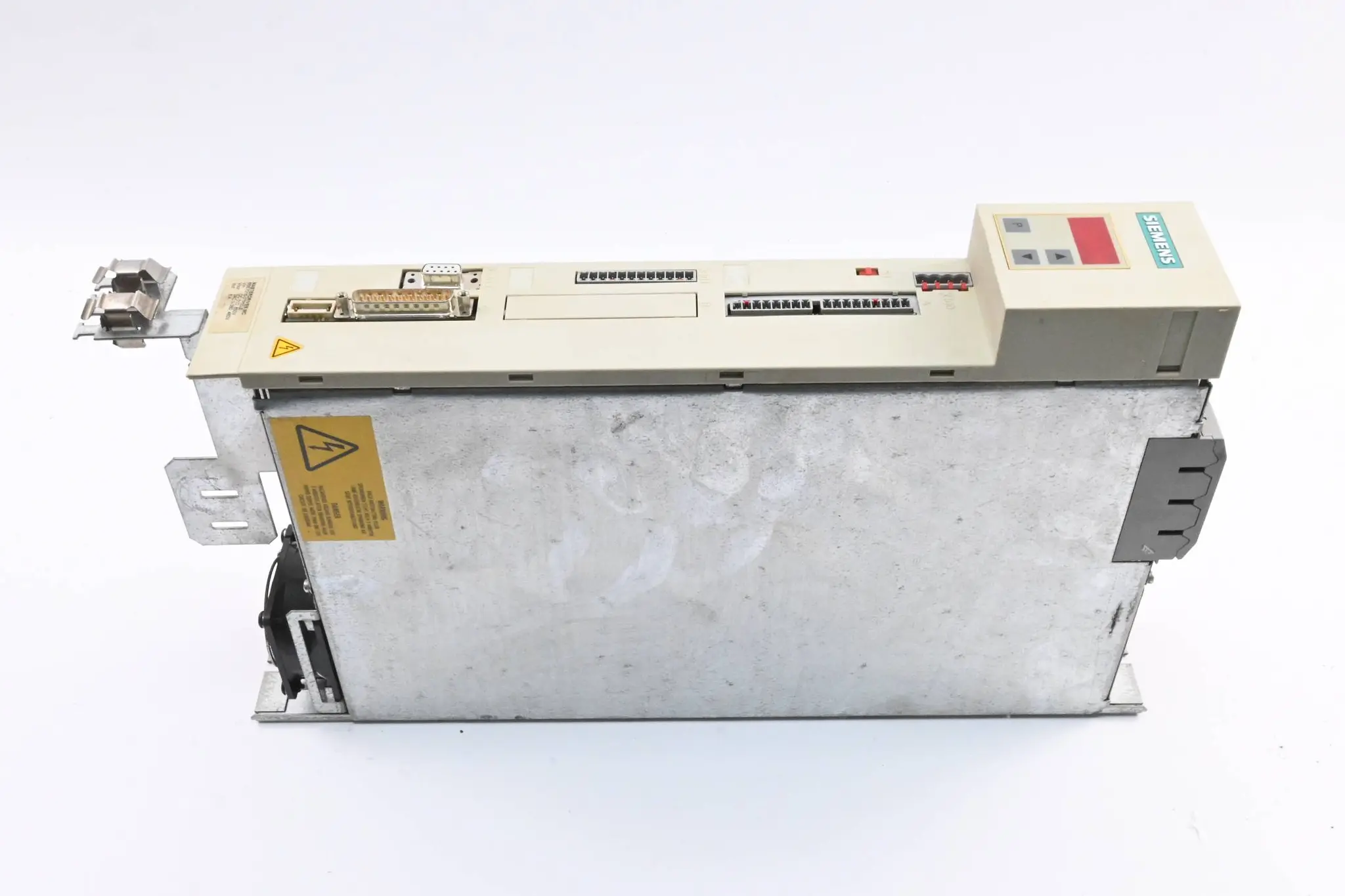 Produktfoto 1 von Siemens Masterdrives MC DC/AC Drive 6SE7016-0TP50-Z ( 6SE7 016-0TP50-Z ) E.C