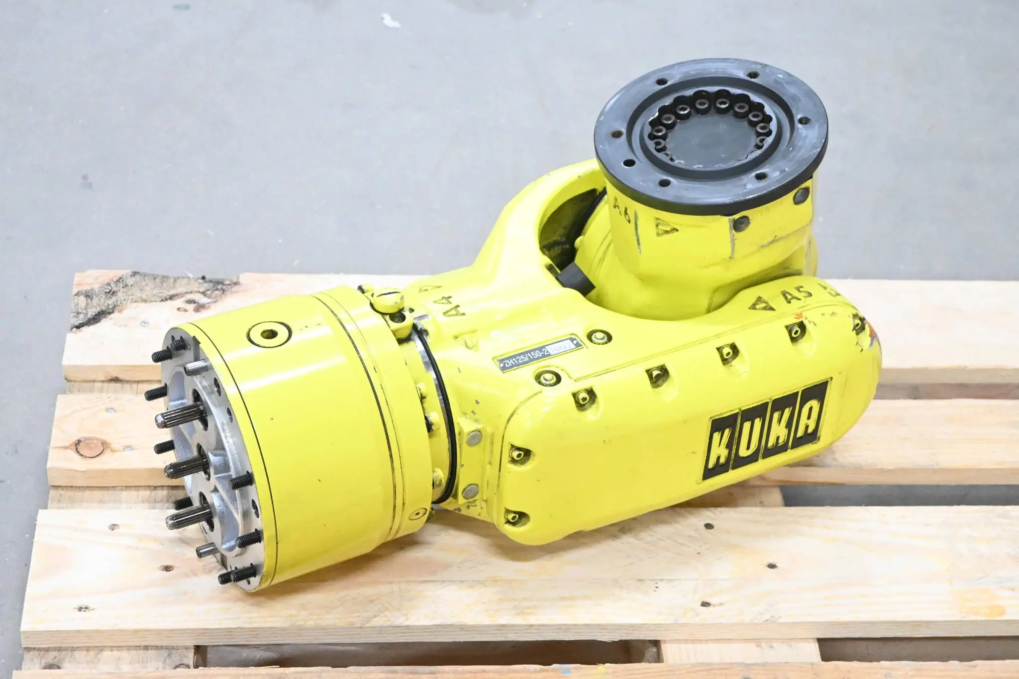 Produktfoto 1 von Kuka Zentralhand ZH125/150-216827 ( ZH 125/150-2 16827 )