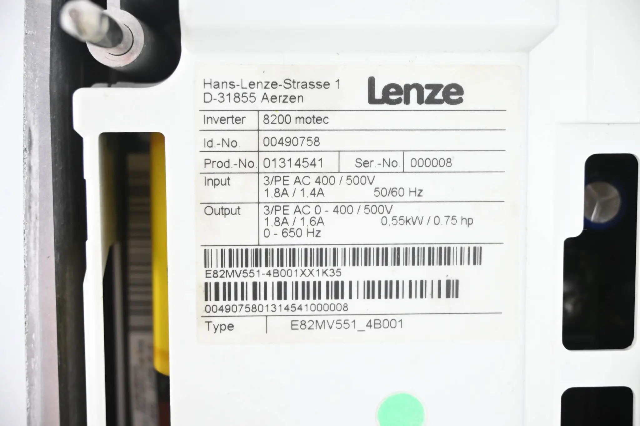 Produktfoto 1 von Lenze 8200 motec Frequenzumrichter E82MV551_4B001 ( 00490758 )