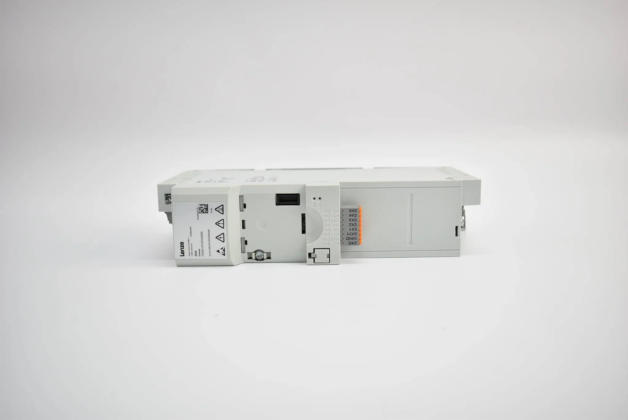 Produktfoto 1 von Lenze Inverter i550 3/PE 400/480 V AC 1,5 kW / 2 HP I55AE215F10V10000S