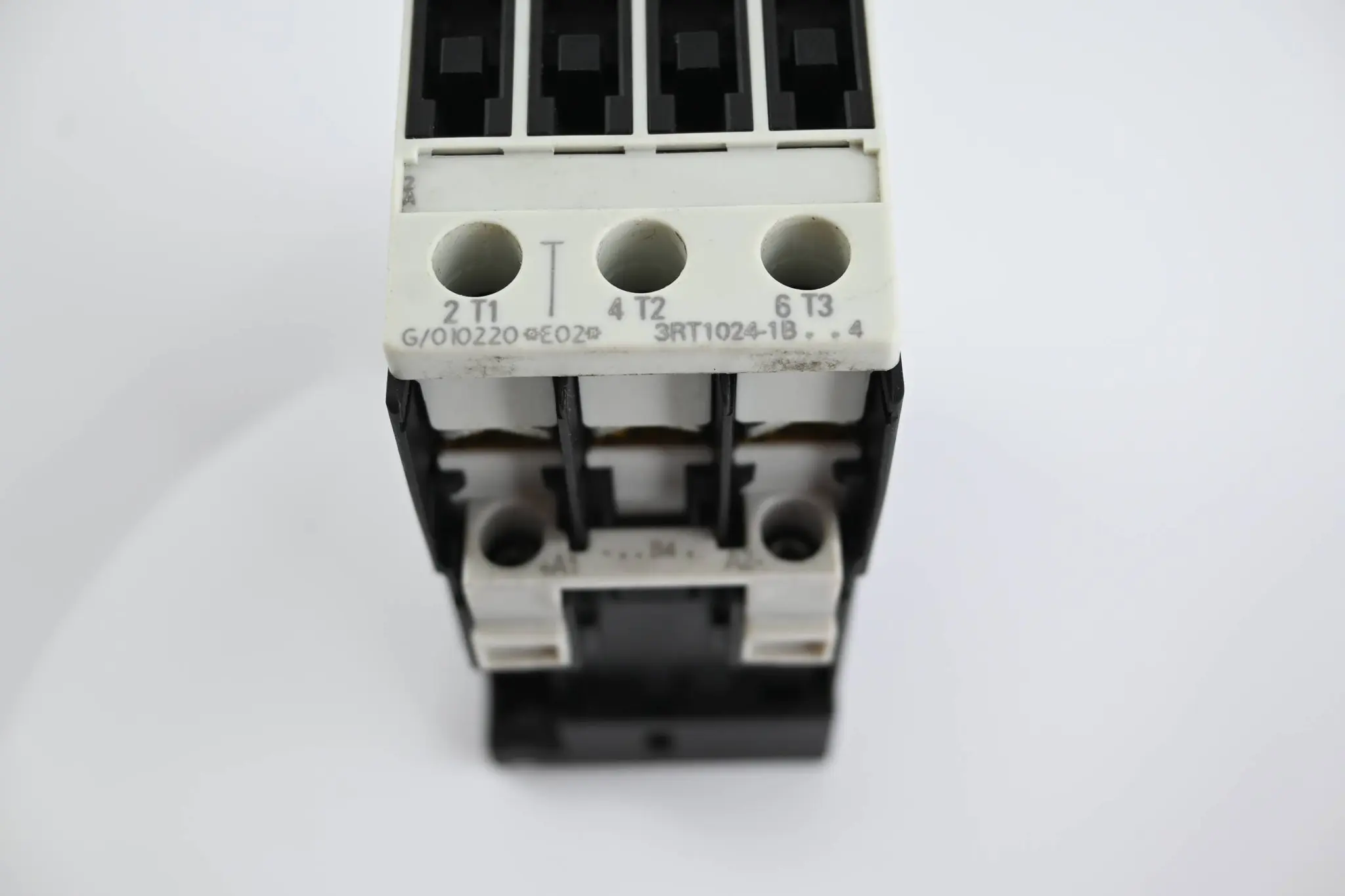 Produktfoto 1 von Siemens Sirius Leistungsschütz 3RT1024-1BB44 ( 3RT1 024-1BB44 )