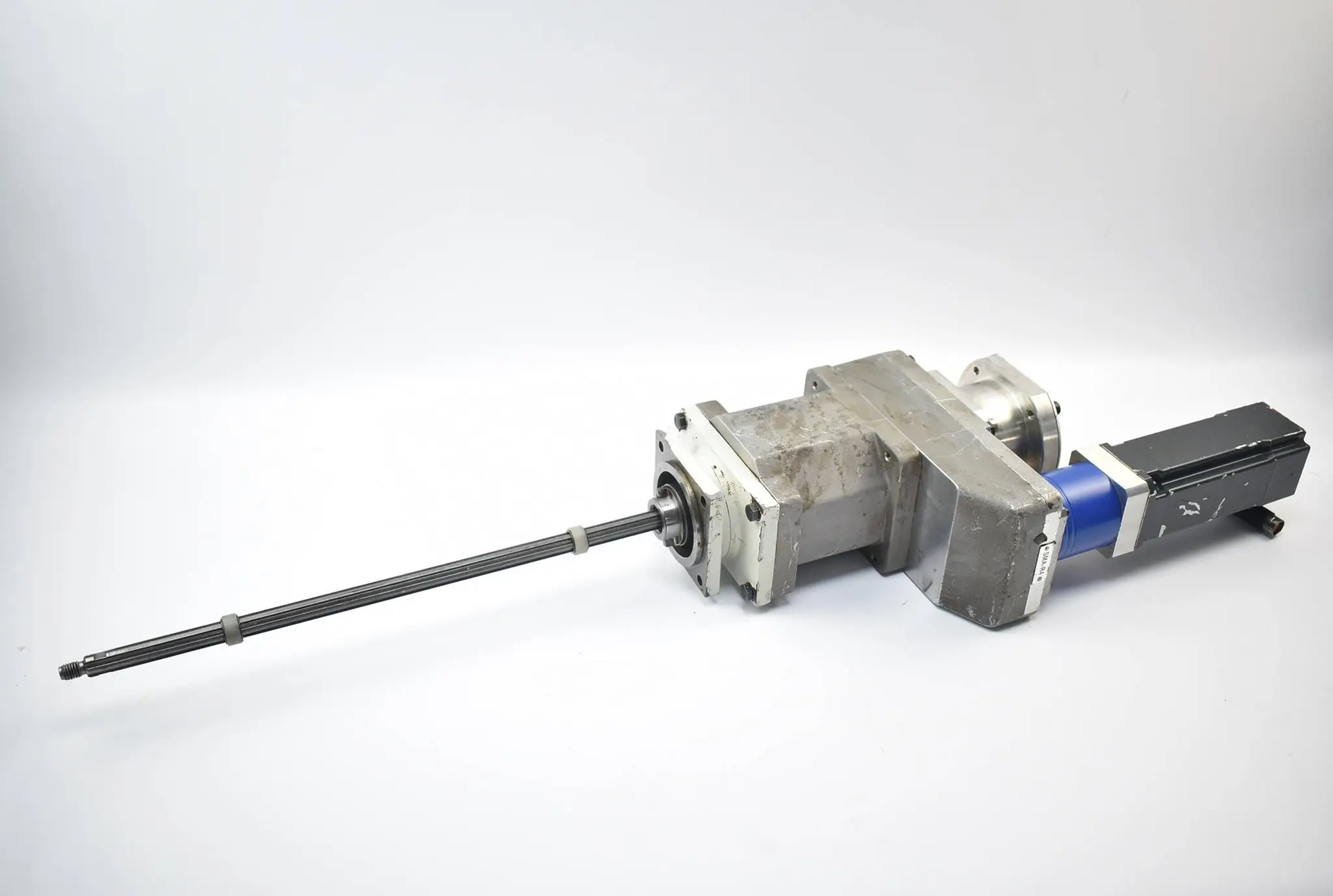 Produktfoto 1 von Beckhoff Getriebe inkl. Servomotor AM8033-3E20-1001 ( 9911728 ) & LP 070S-MF1-3-1D1-3S